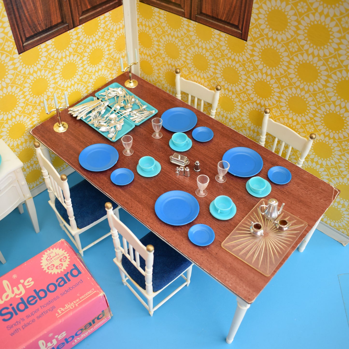 Vintage 1970s Sindy Doll Dining Room Pieces