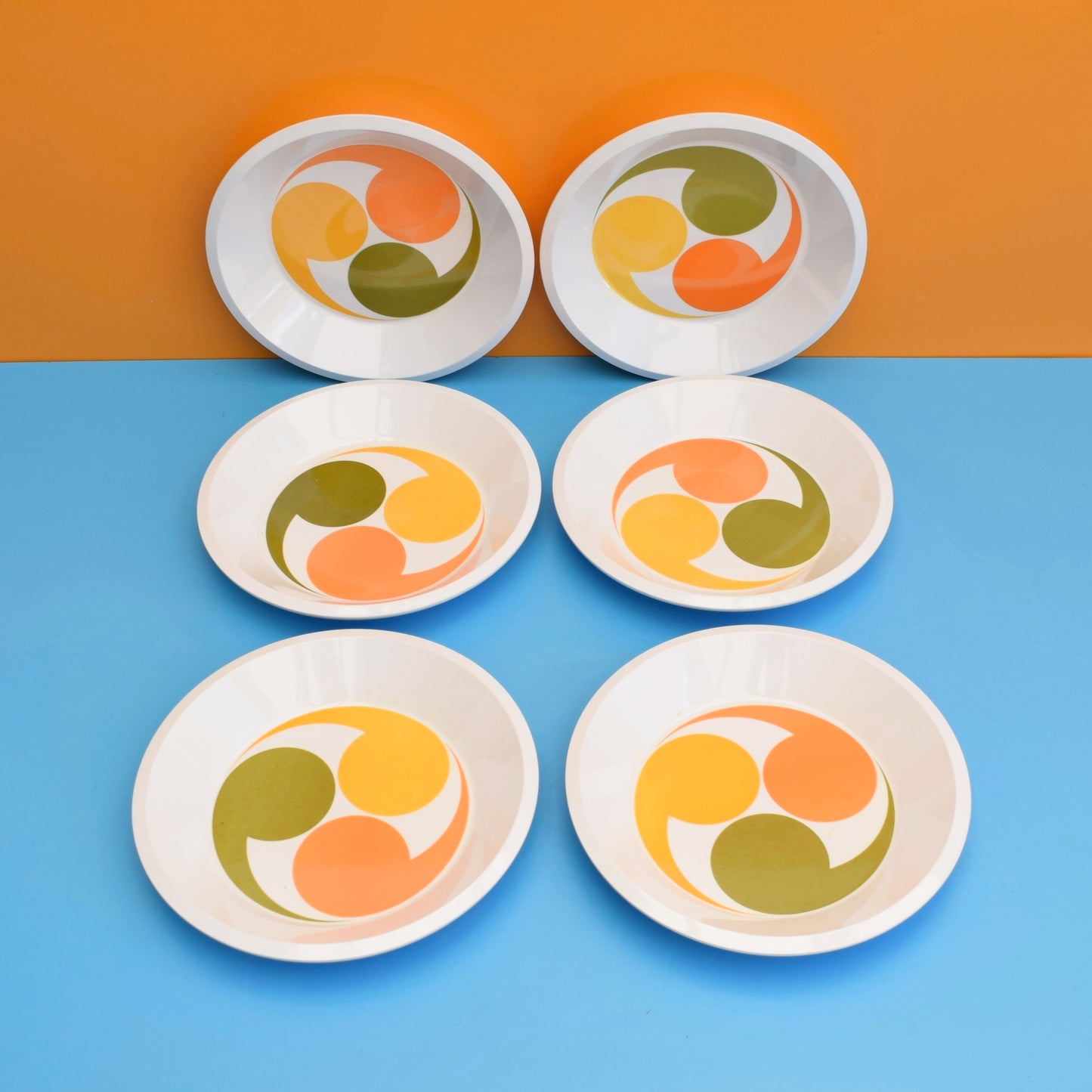 Vintage 1970s Melamina Style Plastic Plates / Bowls