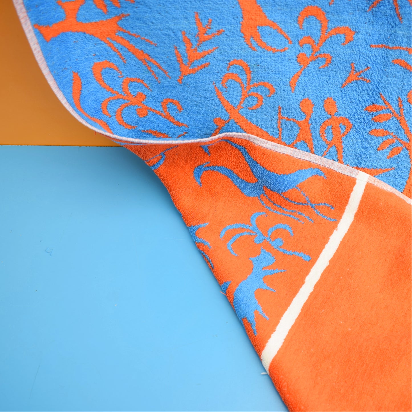 Vintage 1970s Cotton Bath Towel - Africa by Pineapple Retro