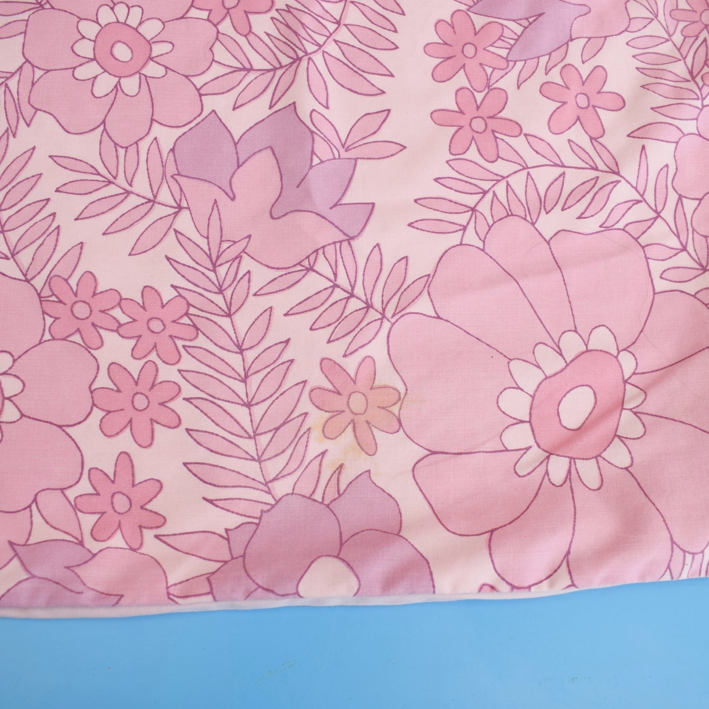 Vintage 1960s Duvet Cover / Fabric - Flower Power - Pink