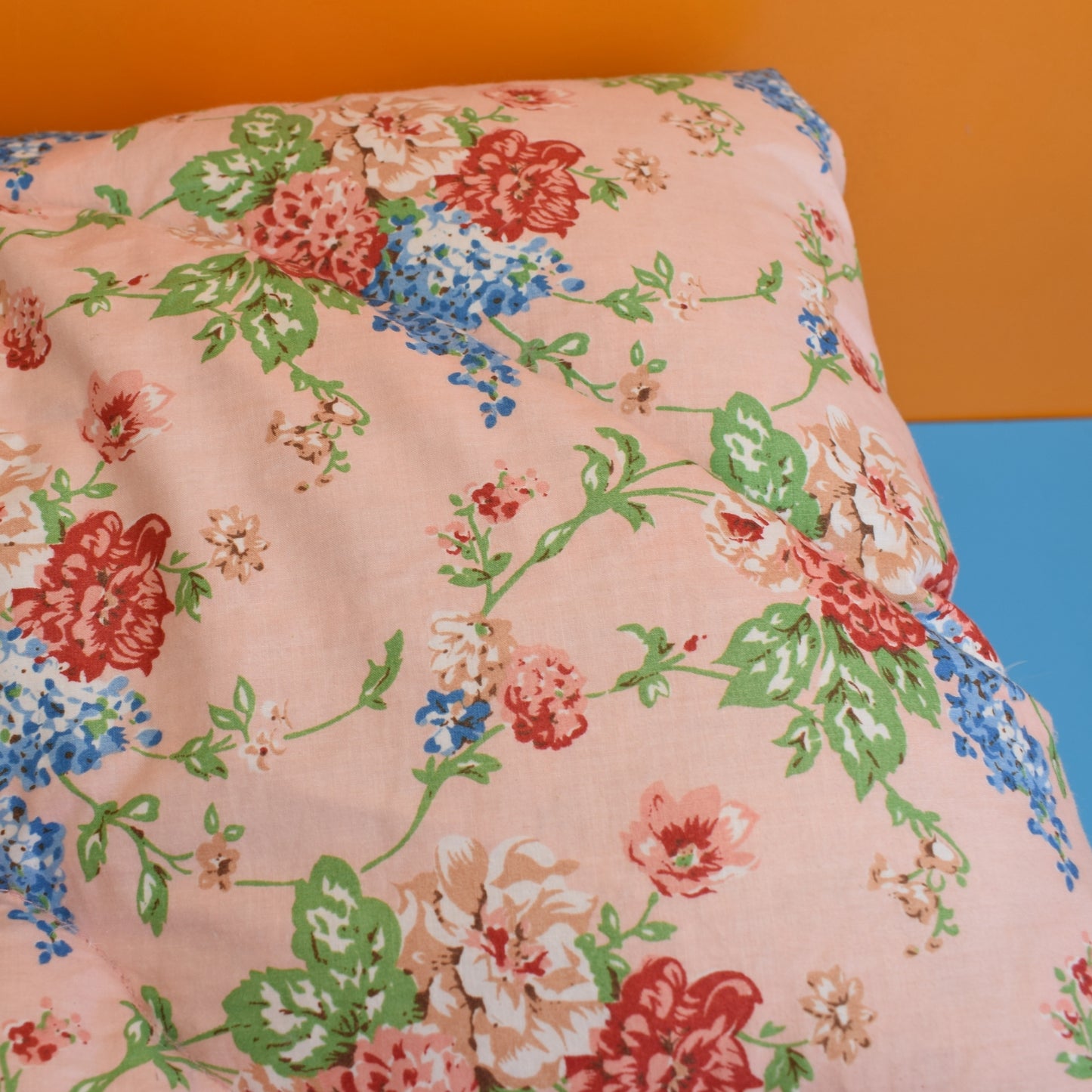 Vintage 1950s Pretty Eiderdown - Pink Floral by Vintage