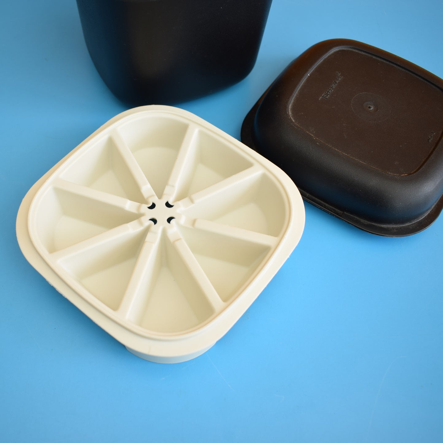 Vintage 1970s Ice Bucket - Tupperware - Black