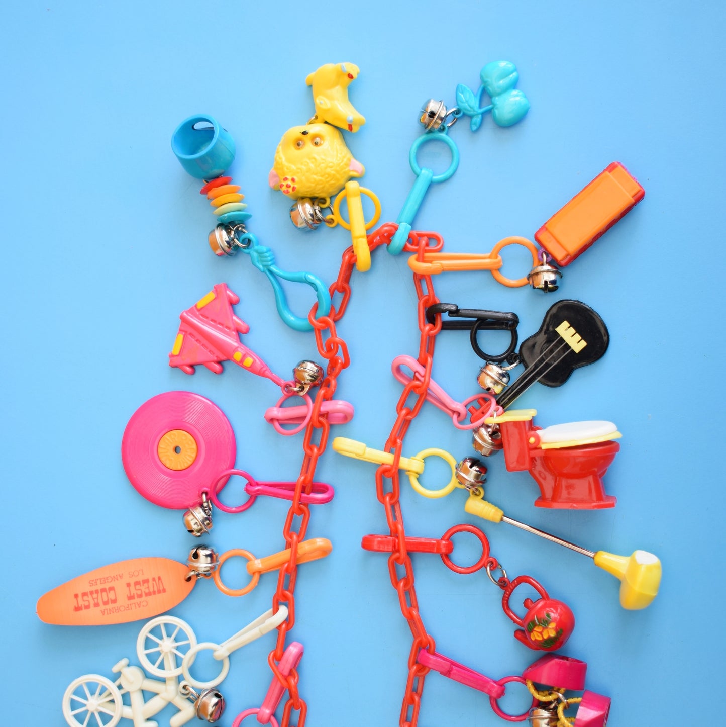 Vintage 1980s American Charm Keyring Full Chain - Red by Pineapple Retro