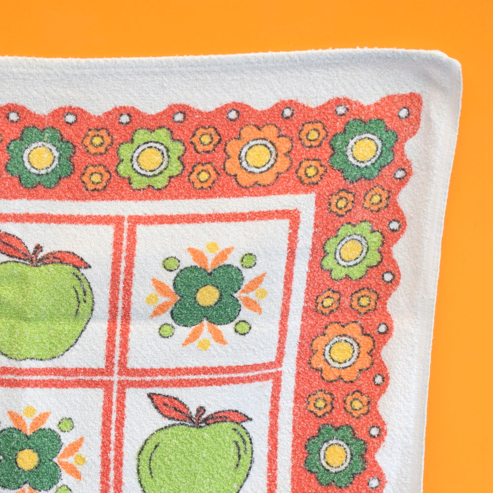 Vintage 1960s Tea Towel / Towel - Apple Print
