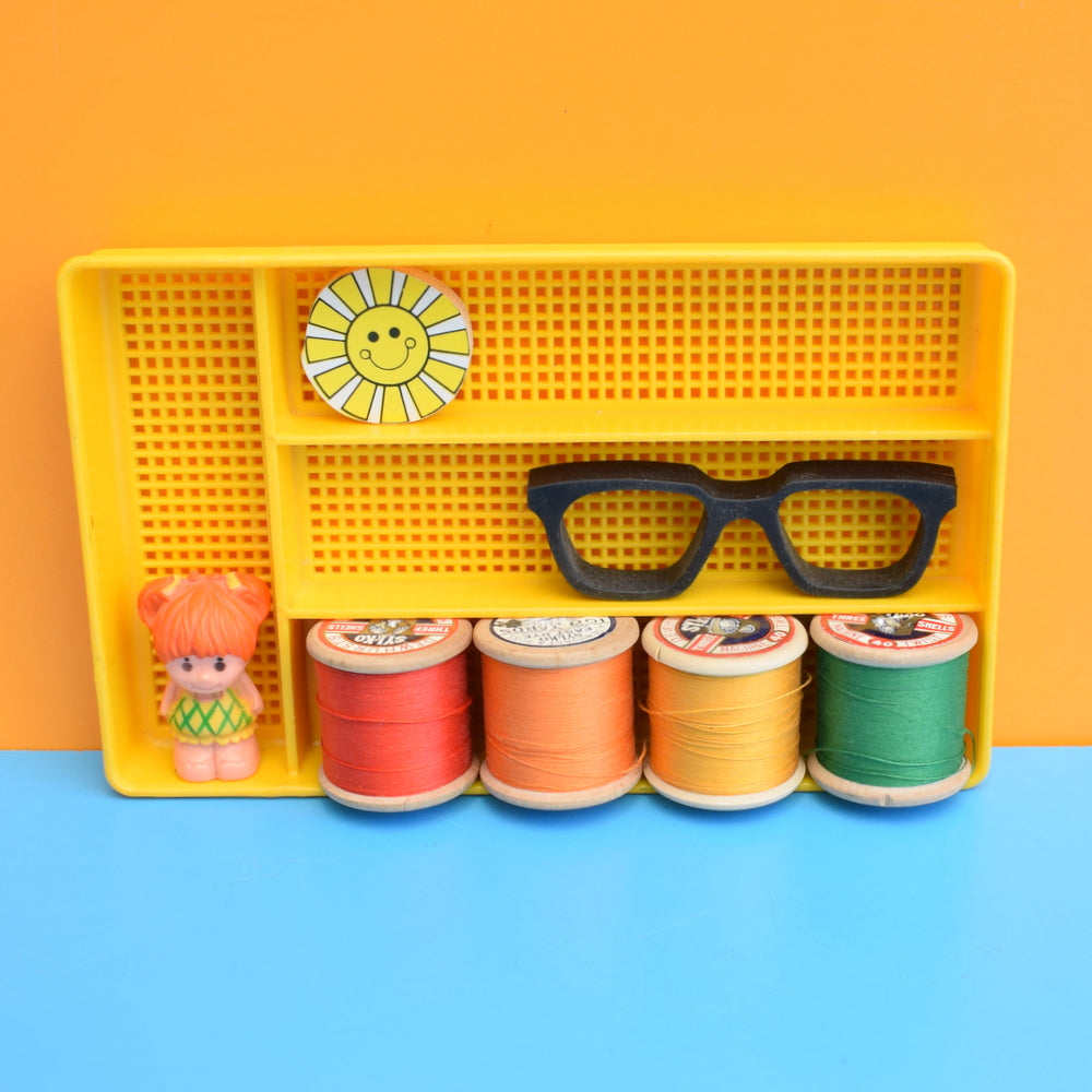 Vintage 1960s Mini Plastic Display Shelf / Dolls / Cutlery Tray