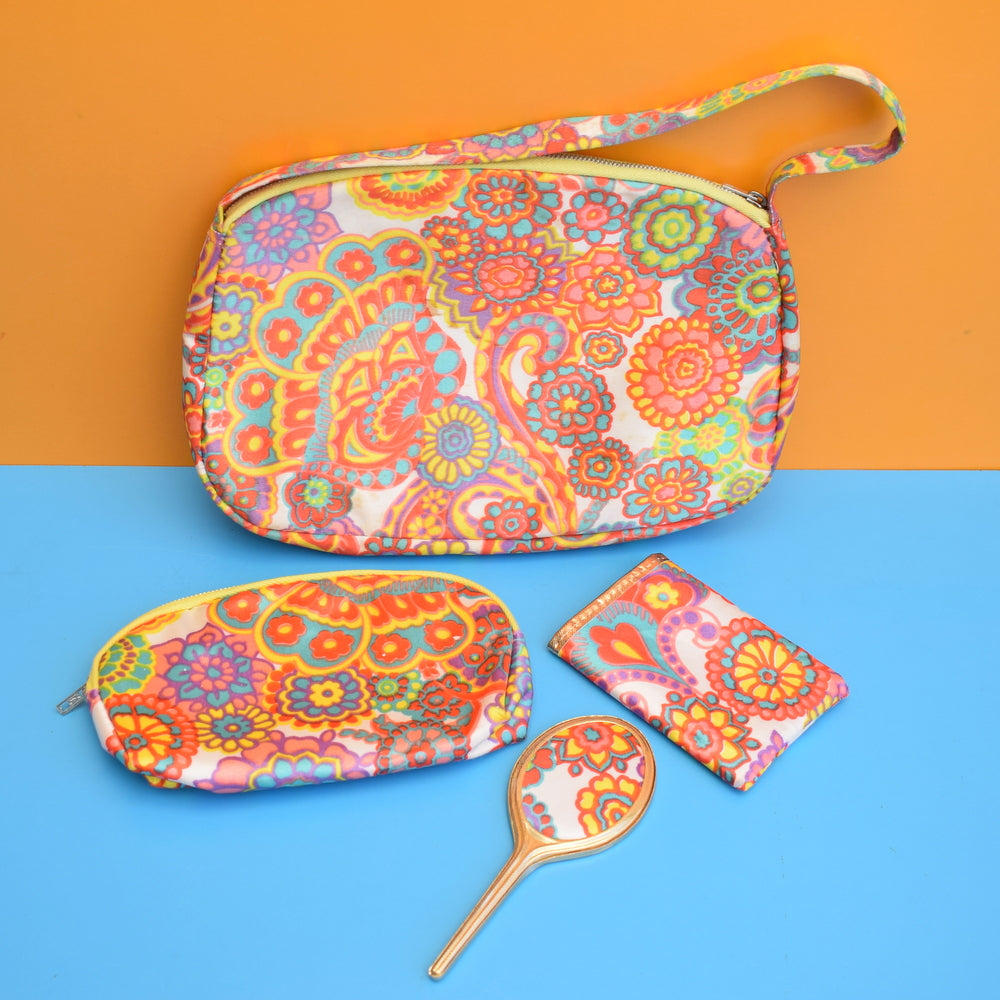 Vintage 1960s Wash Bag / Hand Mirror / Holder - Flower Power