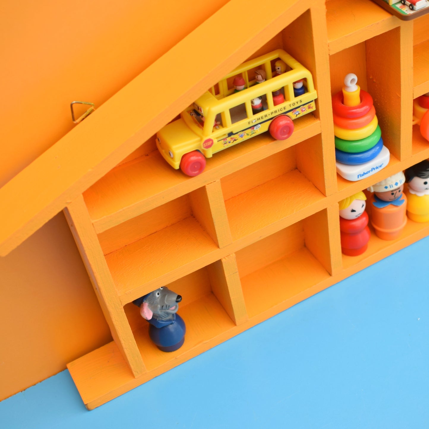 Vintage 1970s House Display Unit- Mini Collections