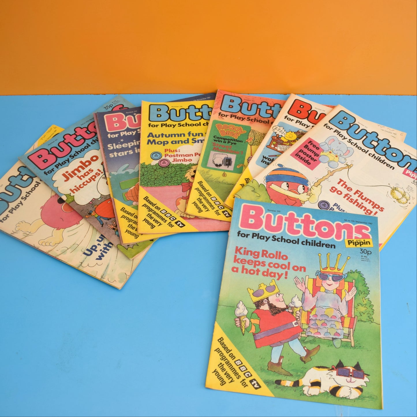 Vintage 1980s Buttons Magazines 87 by Pineapple Retro