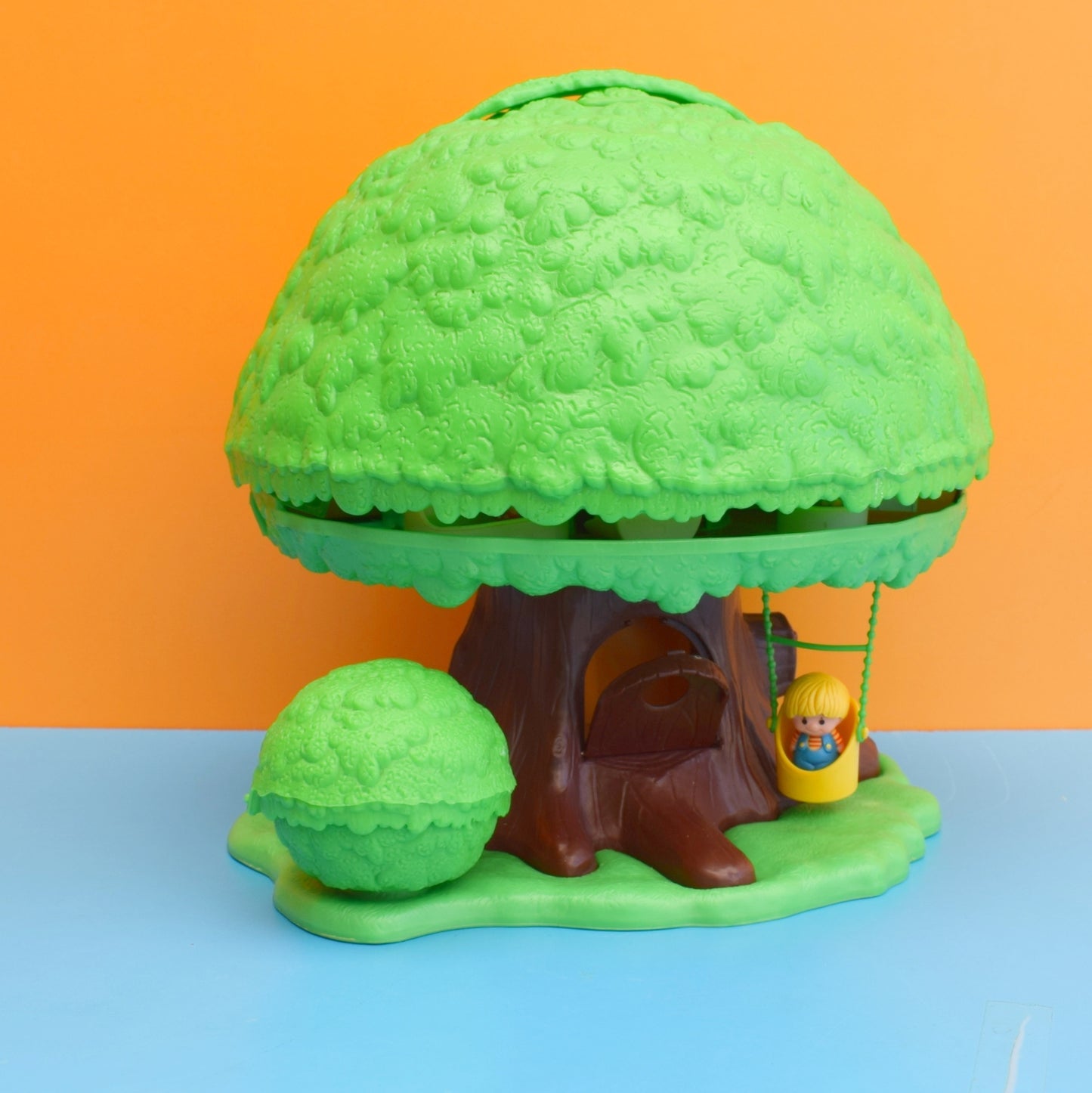 Vintage 1980s Boxed Palitoy Family Tree House