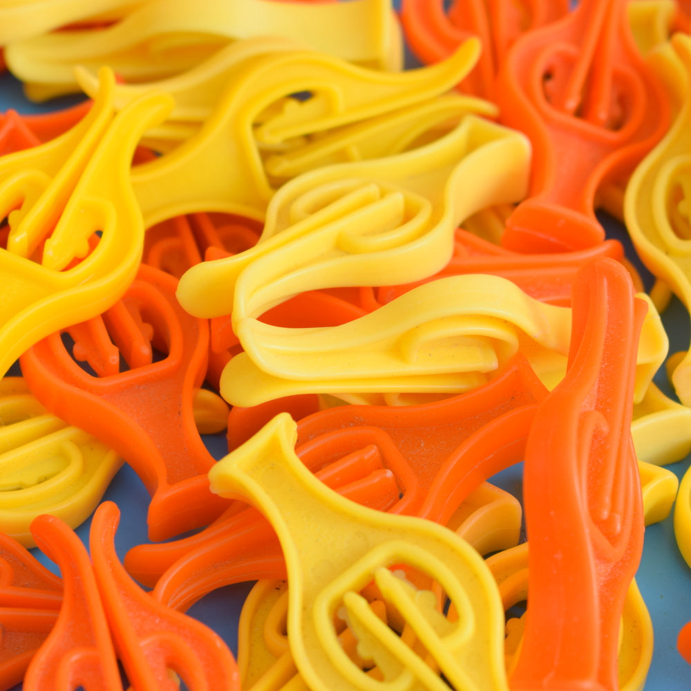Vintage 1970s Original Plastic Clothes Pegs -Orange & Yellow