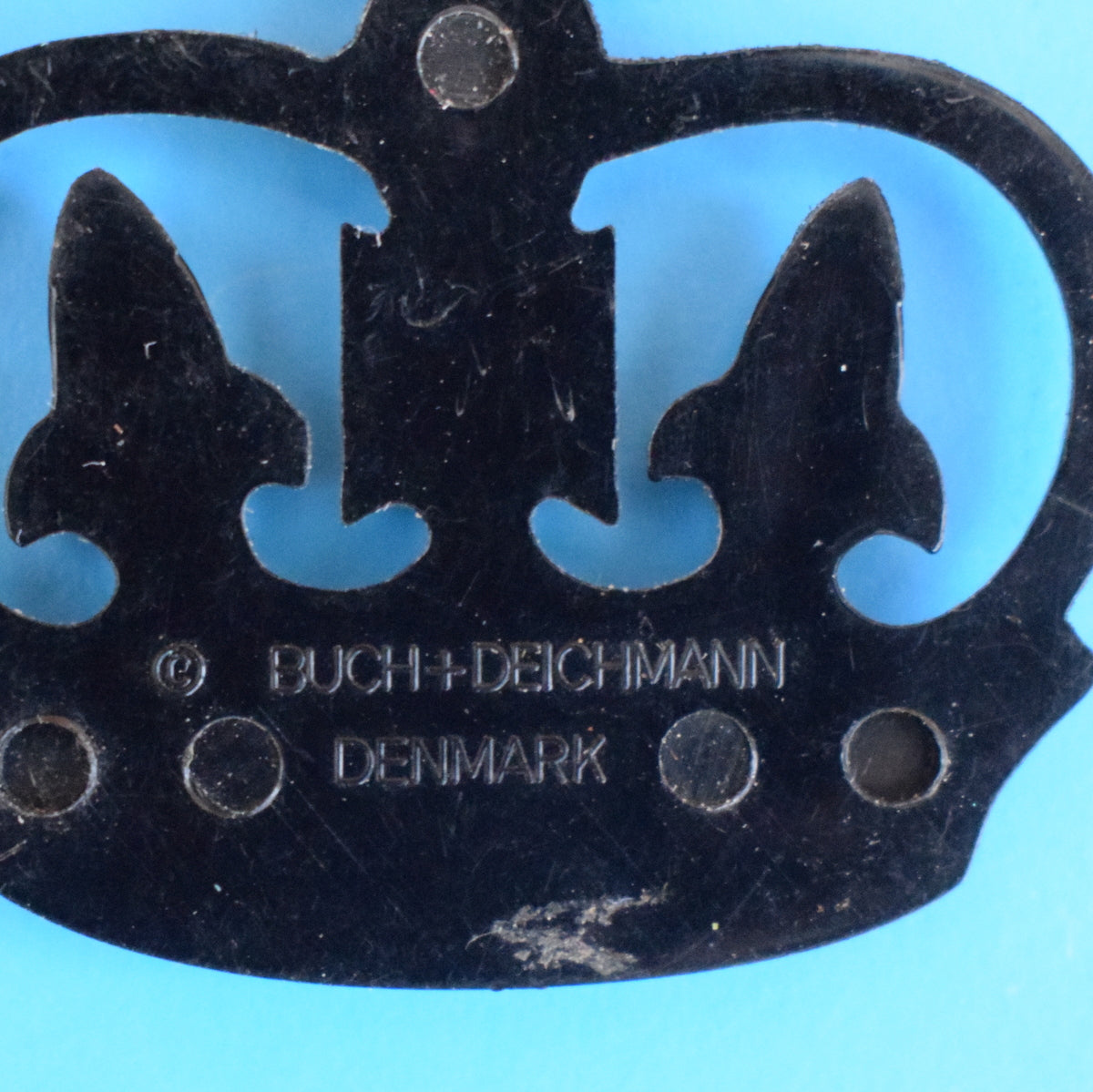 Vintage 1970s Nylon Crown Earrings - Buch Deichmann Denmark - Black