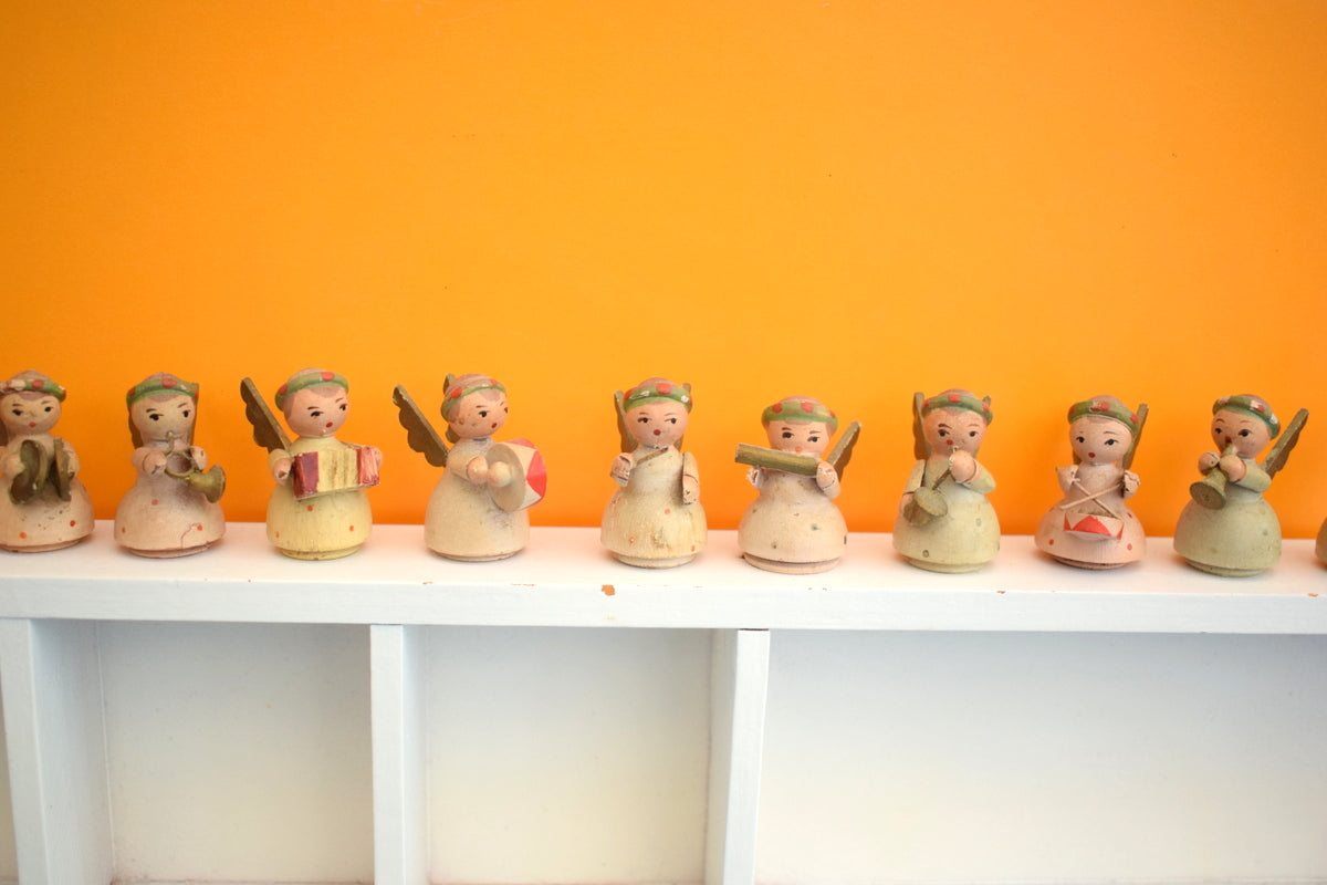 Vintage 1950s Erzgebirge German Wooden Angel Band