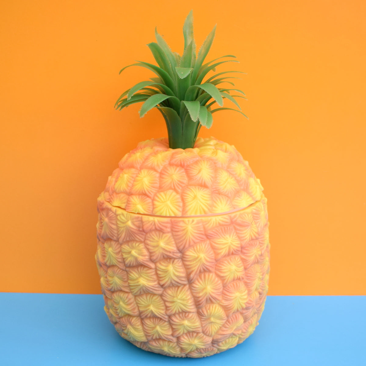 Vintage 1970s Plastic Pineapple Ice Bucket - Yellow .