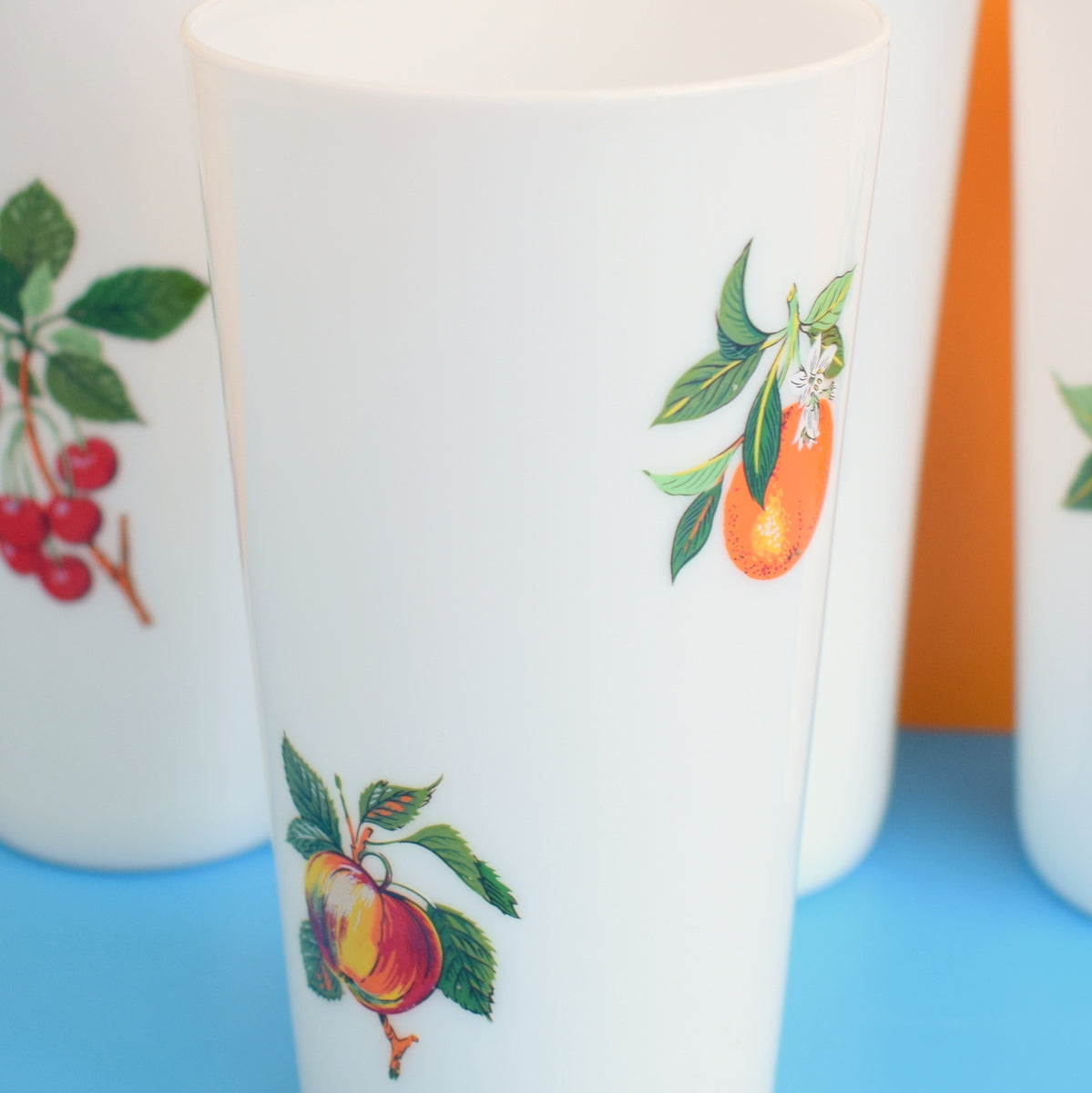 Vintage 1950s Fruit Print Drinking Glasses x6 - White by Vintage