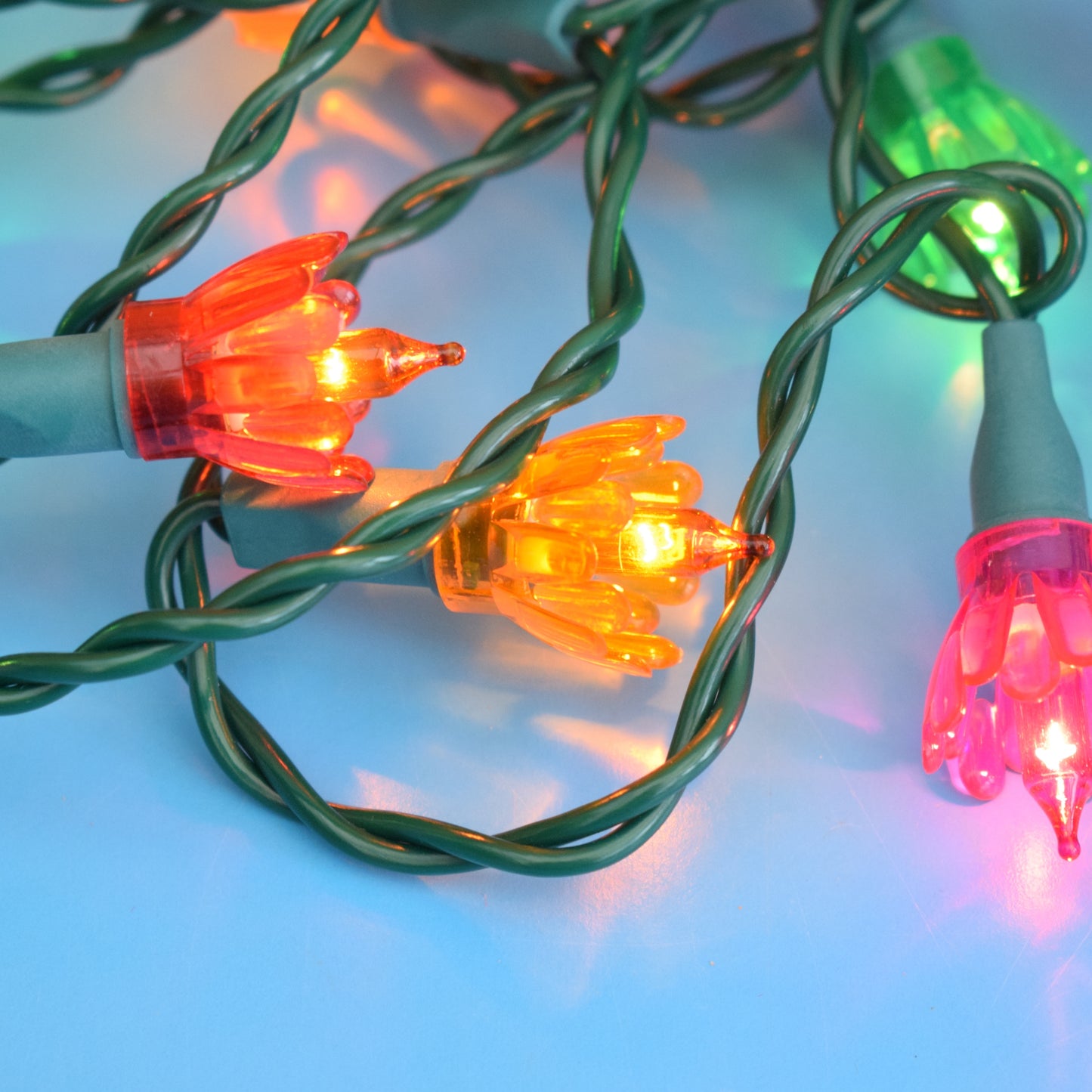 Vintage 1960s Christmas String Lights - Petals