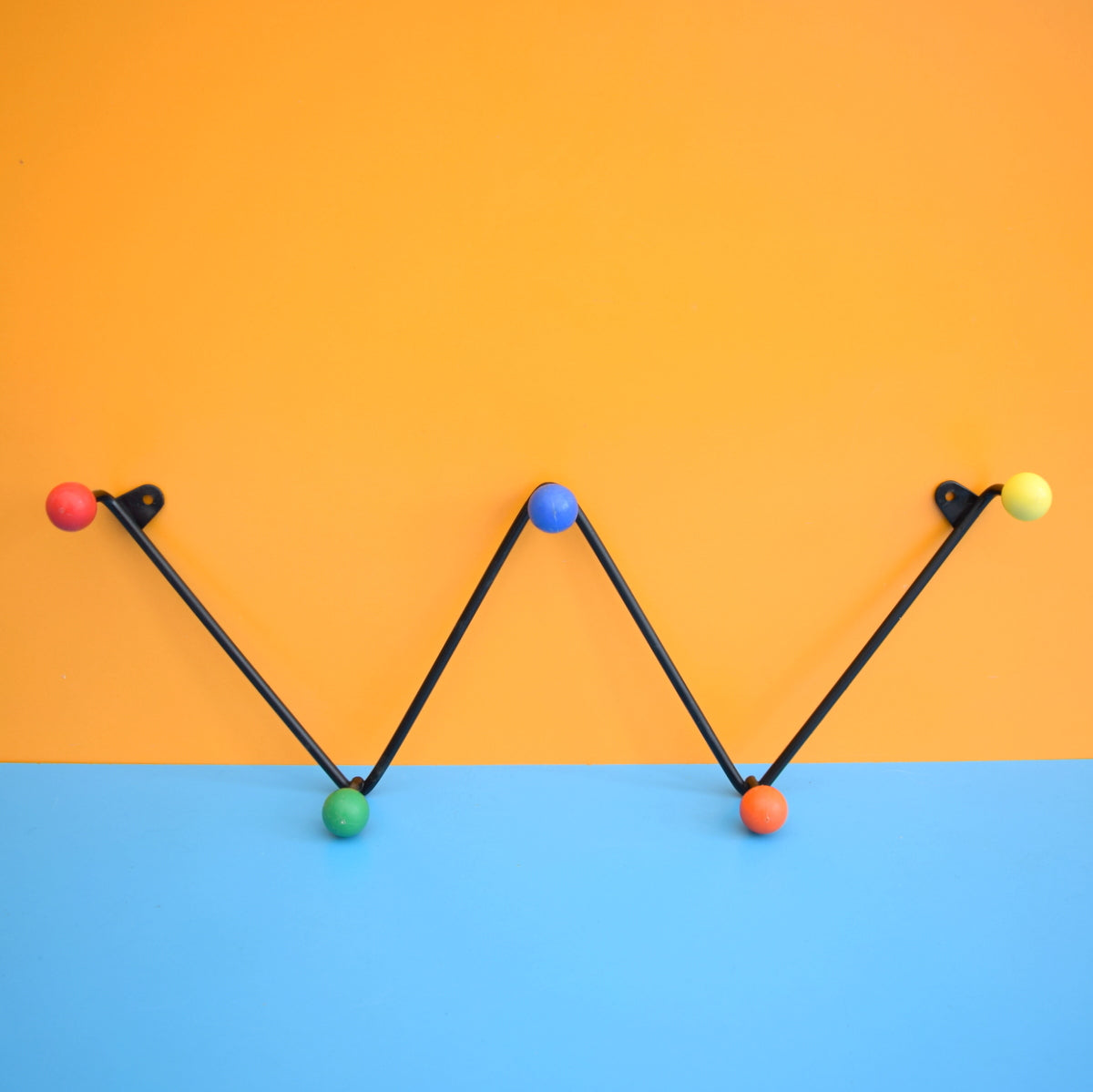 Vintage 1960s Atomic Hooks - Plastic Balls . by Vintage