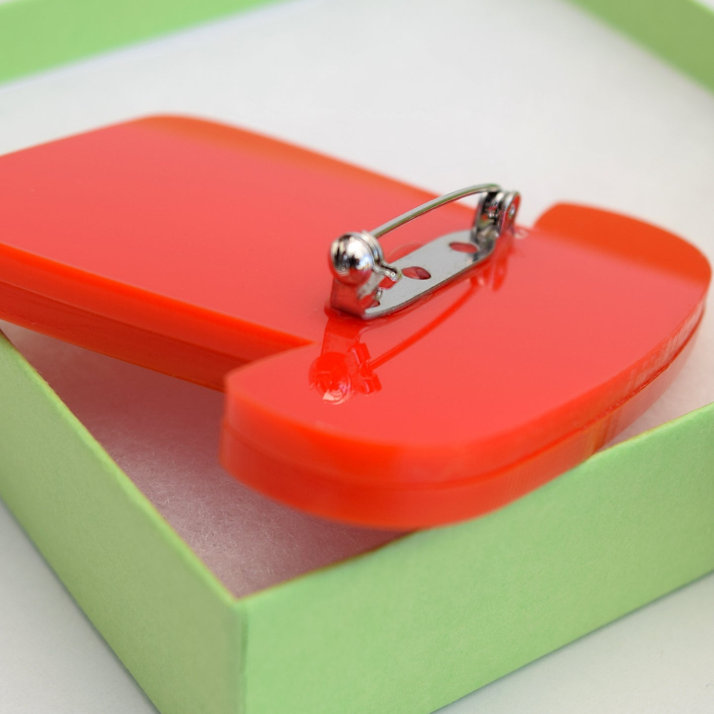 Retro Acrylic Brooch - GPO Style Telephone Design, Red