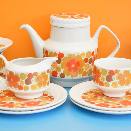 Vintage 1960s Pontesa Young Range / Fantasia Tea Set .