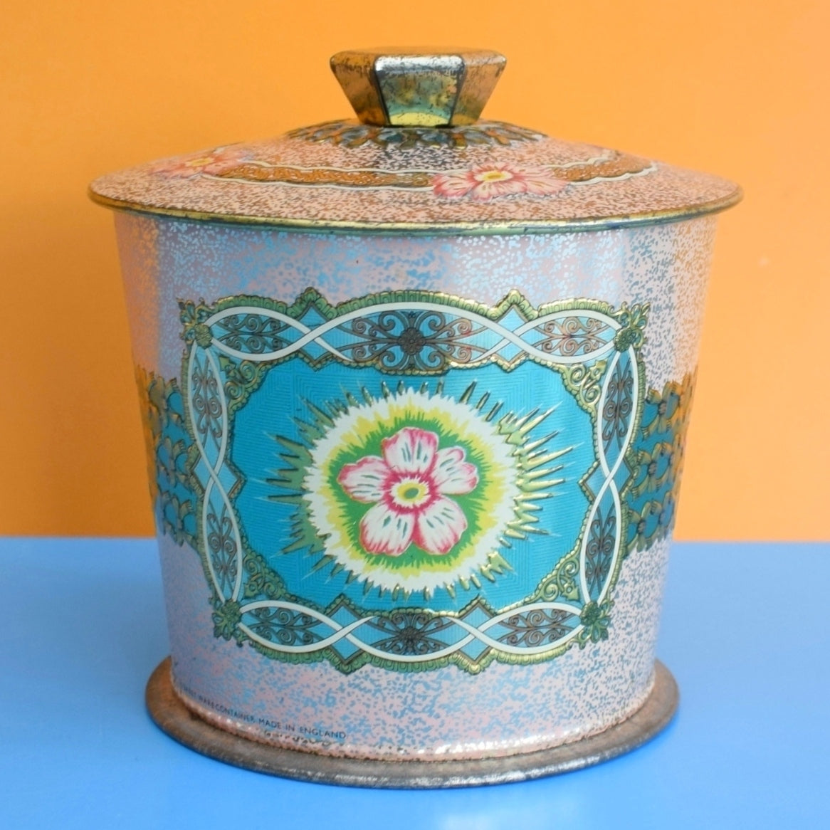 Vintage 1960s Baret Ware Tin - Spring Rose by Vintage
