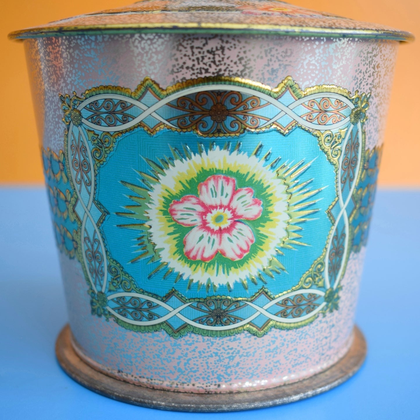 Vintage 1960s Baret Ware Tin - Spring Rose by Vintage