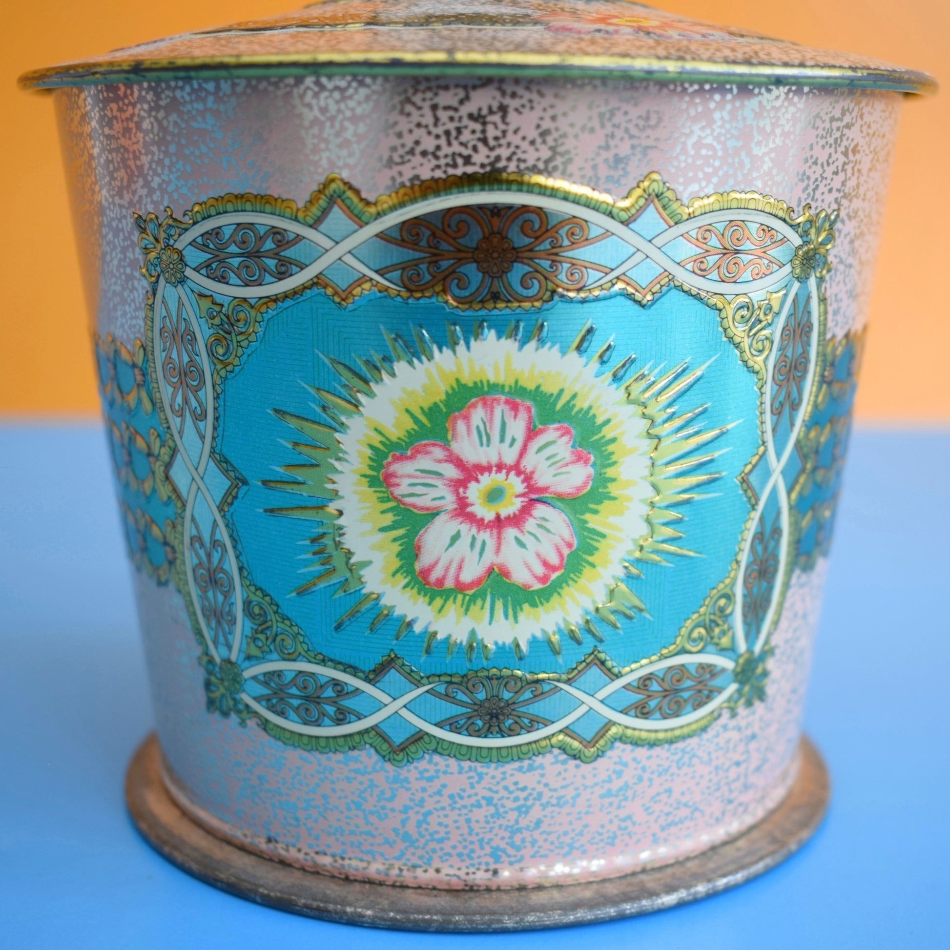 Vintage 1960s Baret Ware Tin - Spring Rose by Vintage