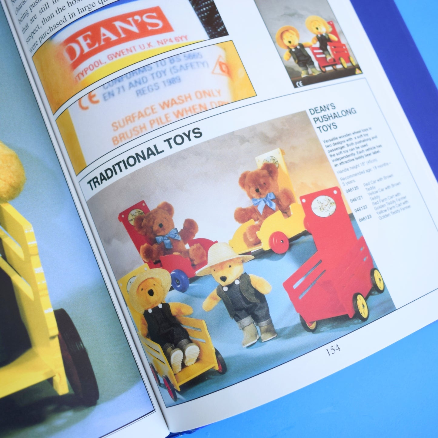 Vintage 2000s Toy Collectors Book - Dean's Of Yesterday