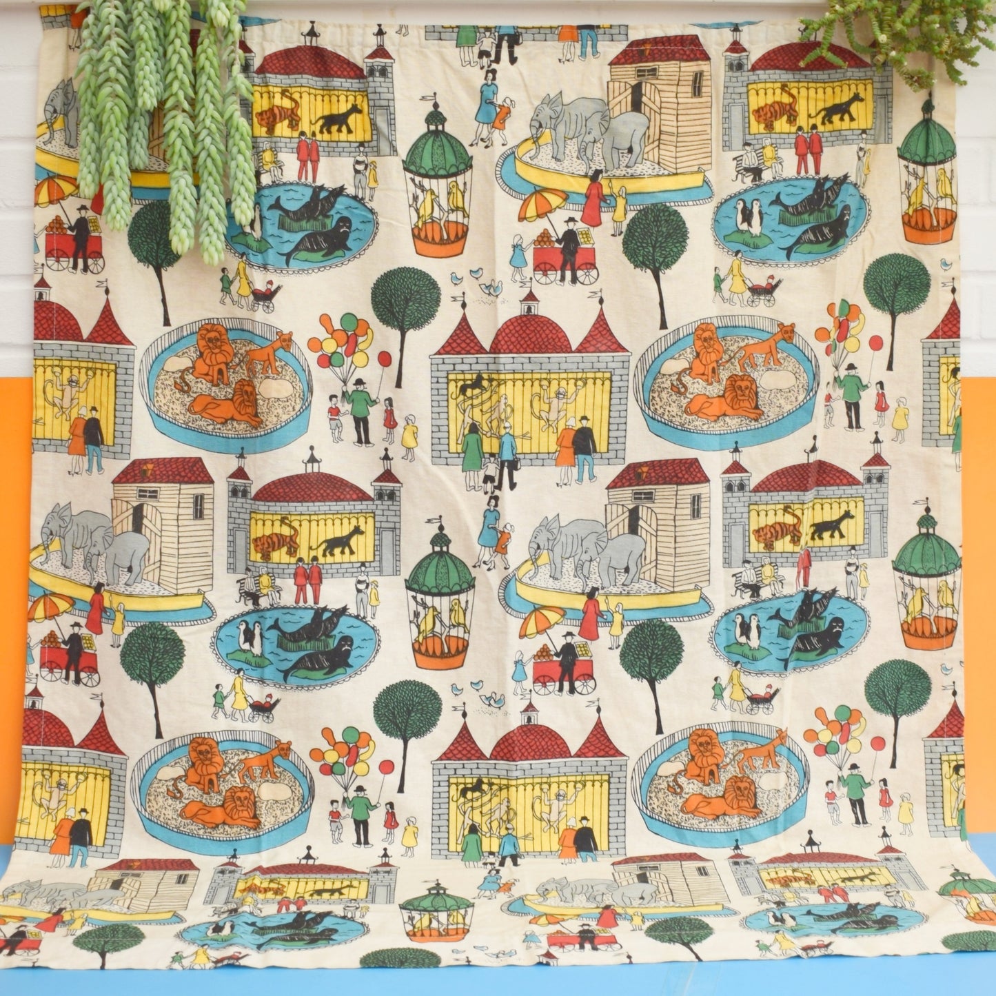 Vintage 1950s Zoo Curtain - Gorgeous Design