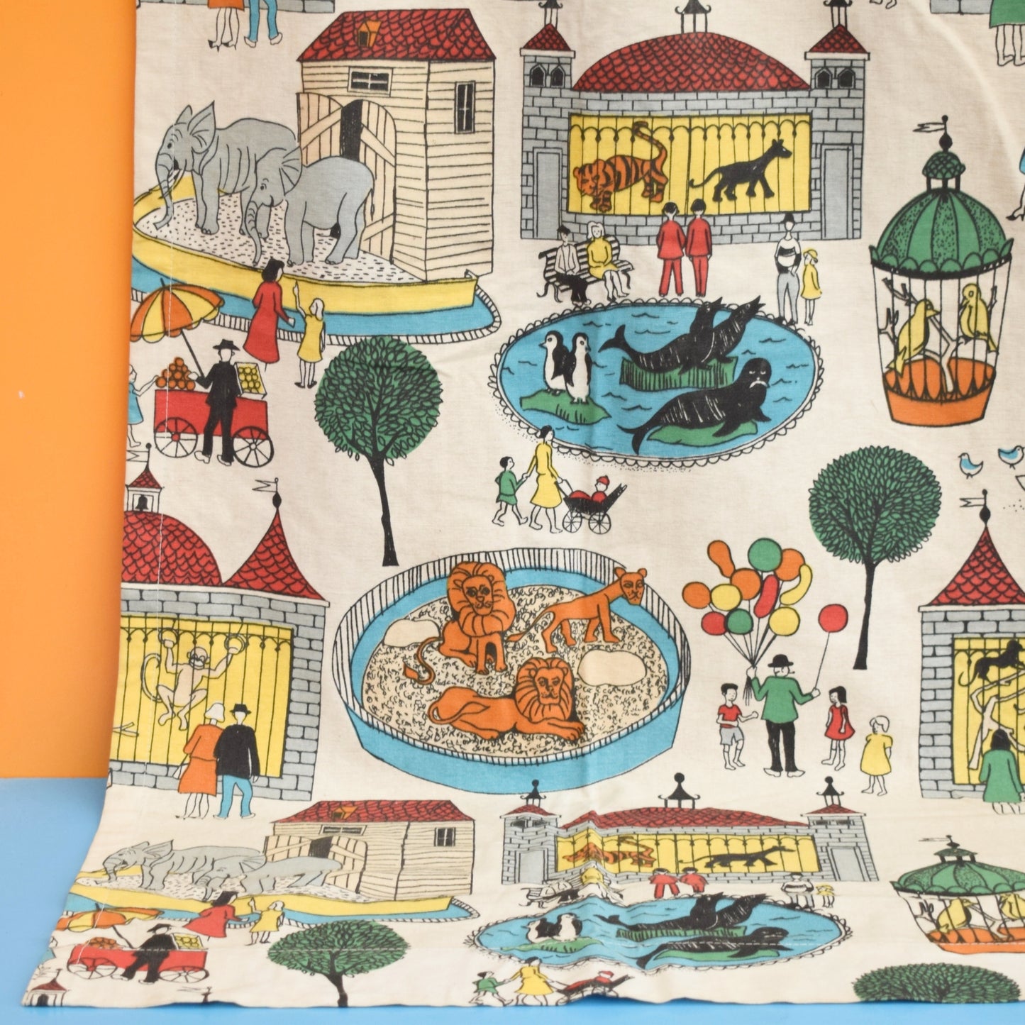 Vintage 1950s Zoo Curtain - Gorgeous Design