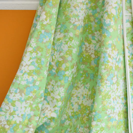 Vintage 1960s Flat Sheet/ Fabric & Pillowcases - Floral- Green