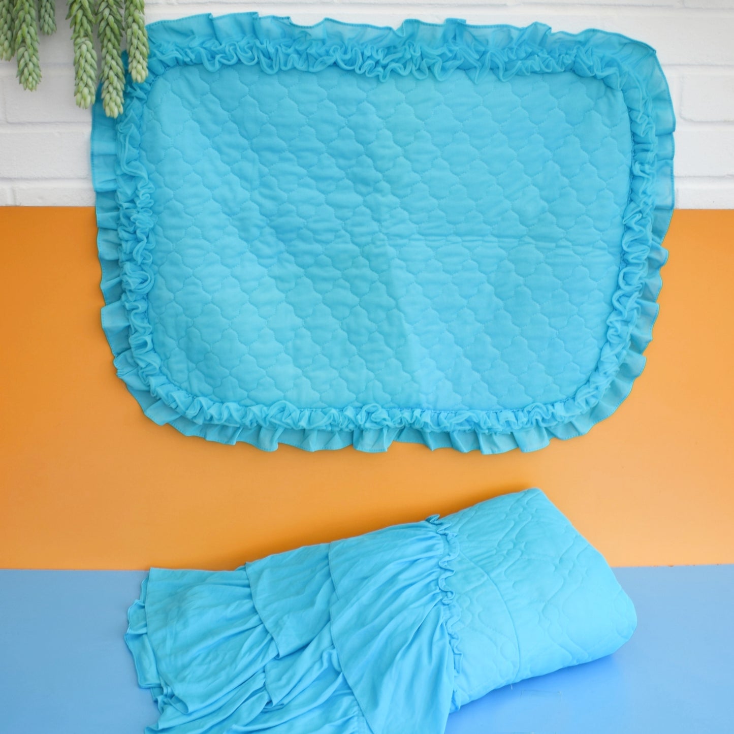 Vintage 1960s Double Bed Cover - Nylon Frill - Turquoise
