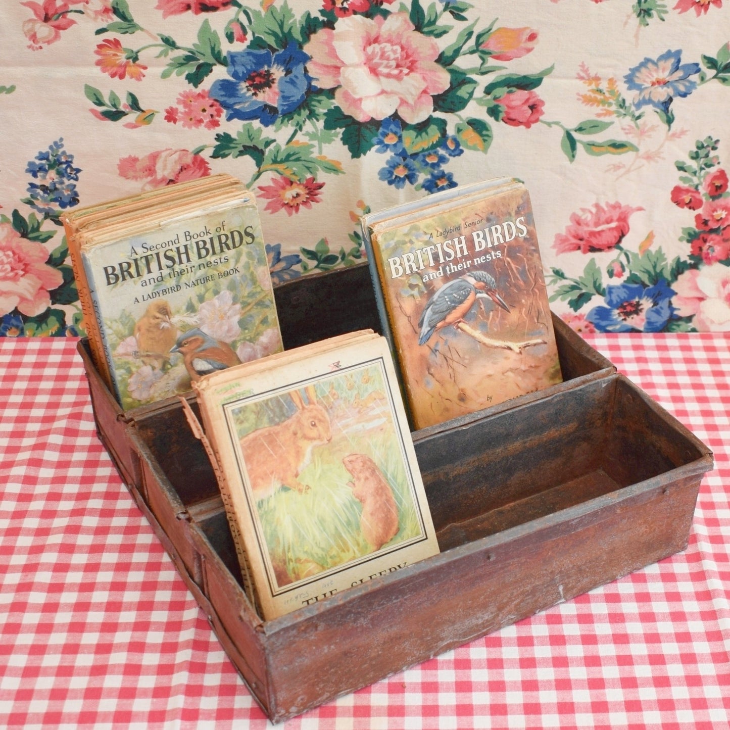 Vintage Metal Bread / Loaf Tin - Ideal Shelf / Storage - Rustic