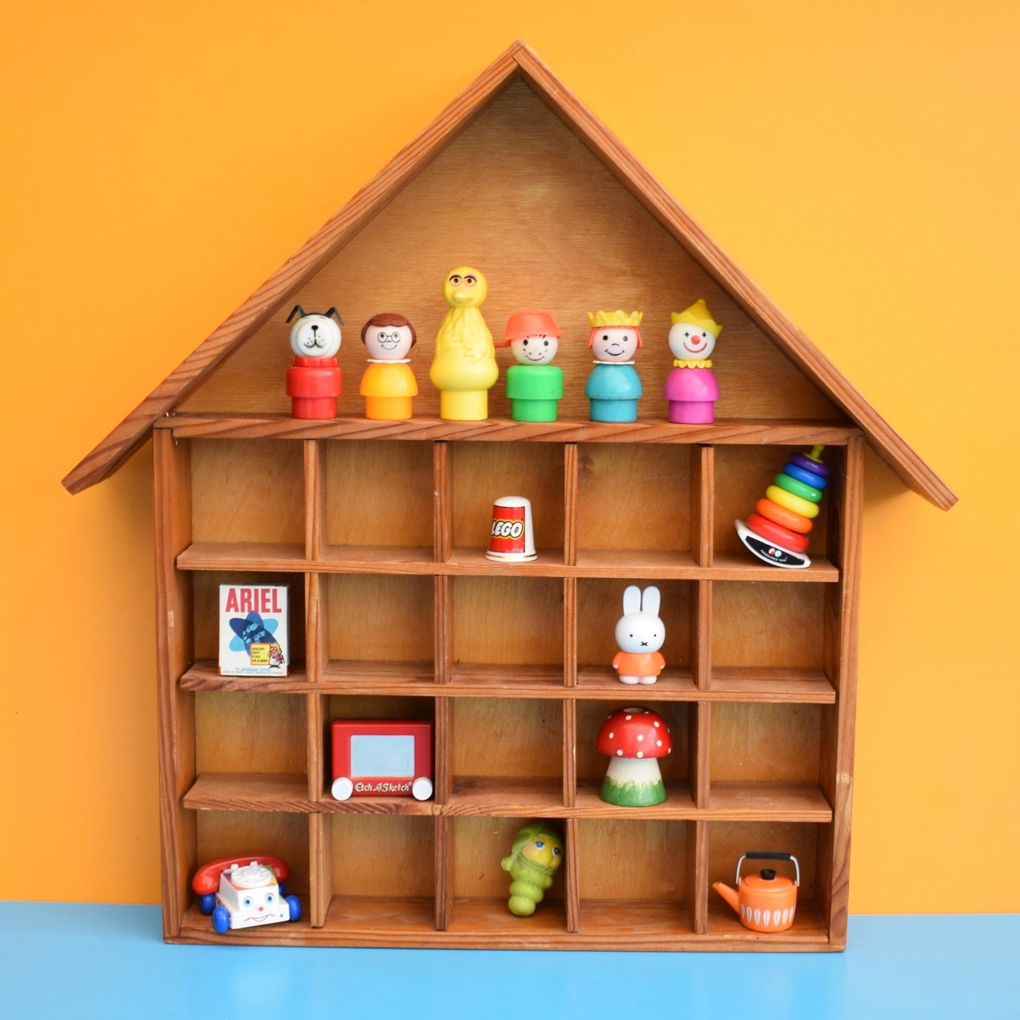 Vintage 1970s Pine House Shaped Collectables Shelf