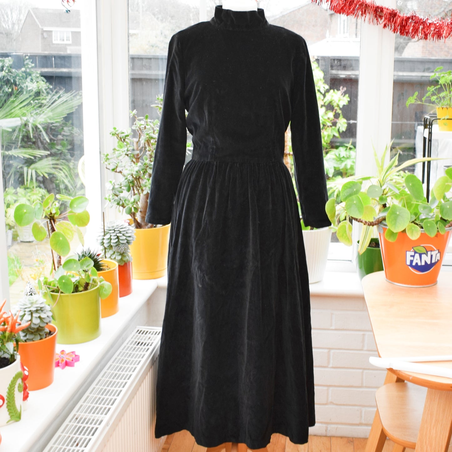 Vintage 1980s Velvet Low Back Dress - Black - Sz 12- 14