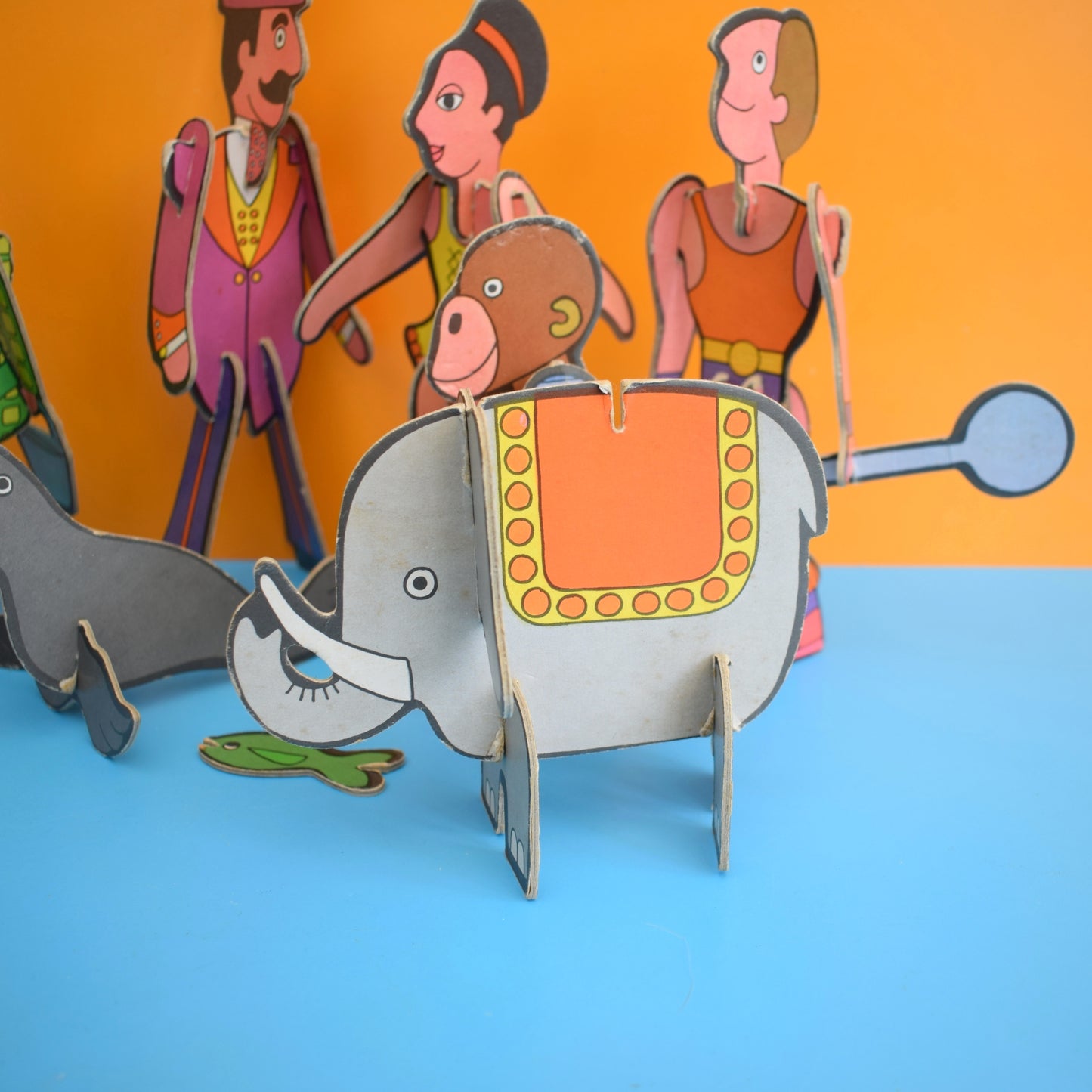 Vintage 1970s Jigbits 3D Cardboard Jigsaw Puzzle - Kiddicraft by Pineapple Retro
