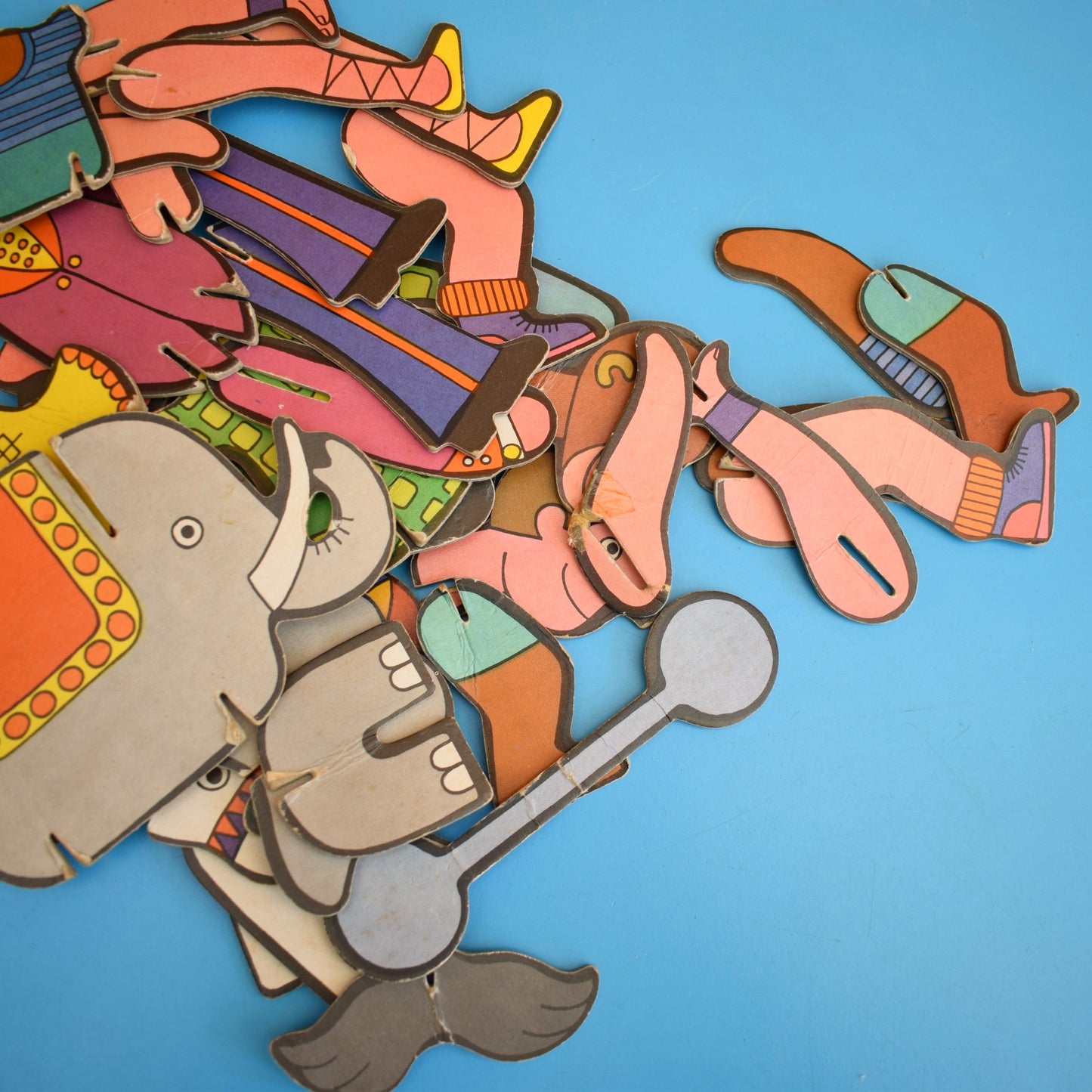 Vintage 1970s Jigbits 3D Cardboard Jigsaw Puzzle - Kiddicraft by Pineapple Retro