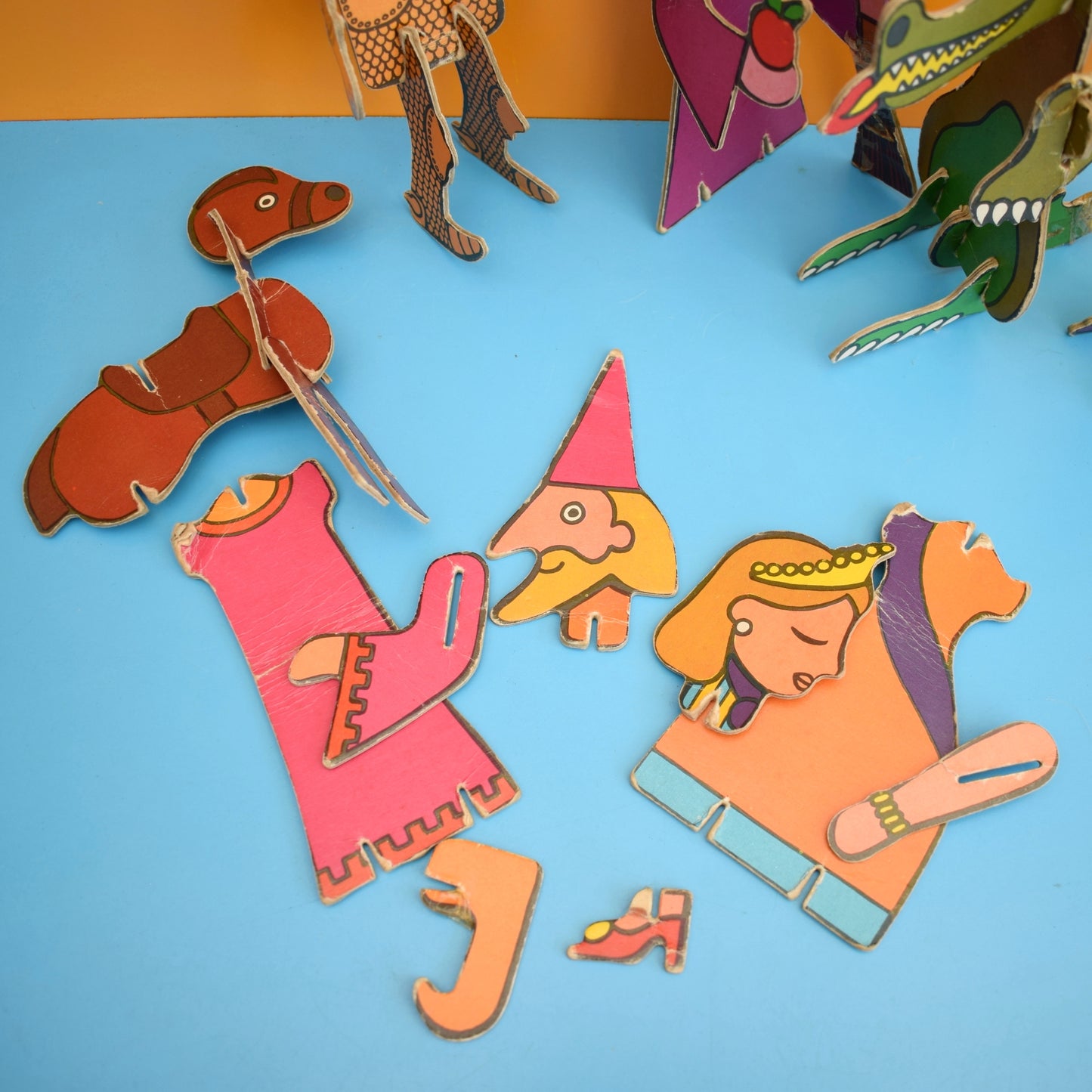 Vintage 1970s Jigbits 3D Cardboard Jigsaw Puzzle - Kiddicraft by Pineapple Retro