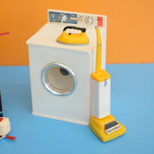 Vintage 1960s Lundby Accessories - Kitchen Appliances by Pineapple Retro