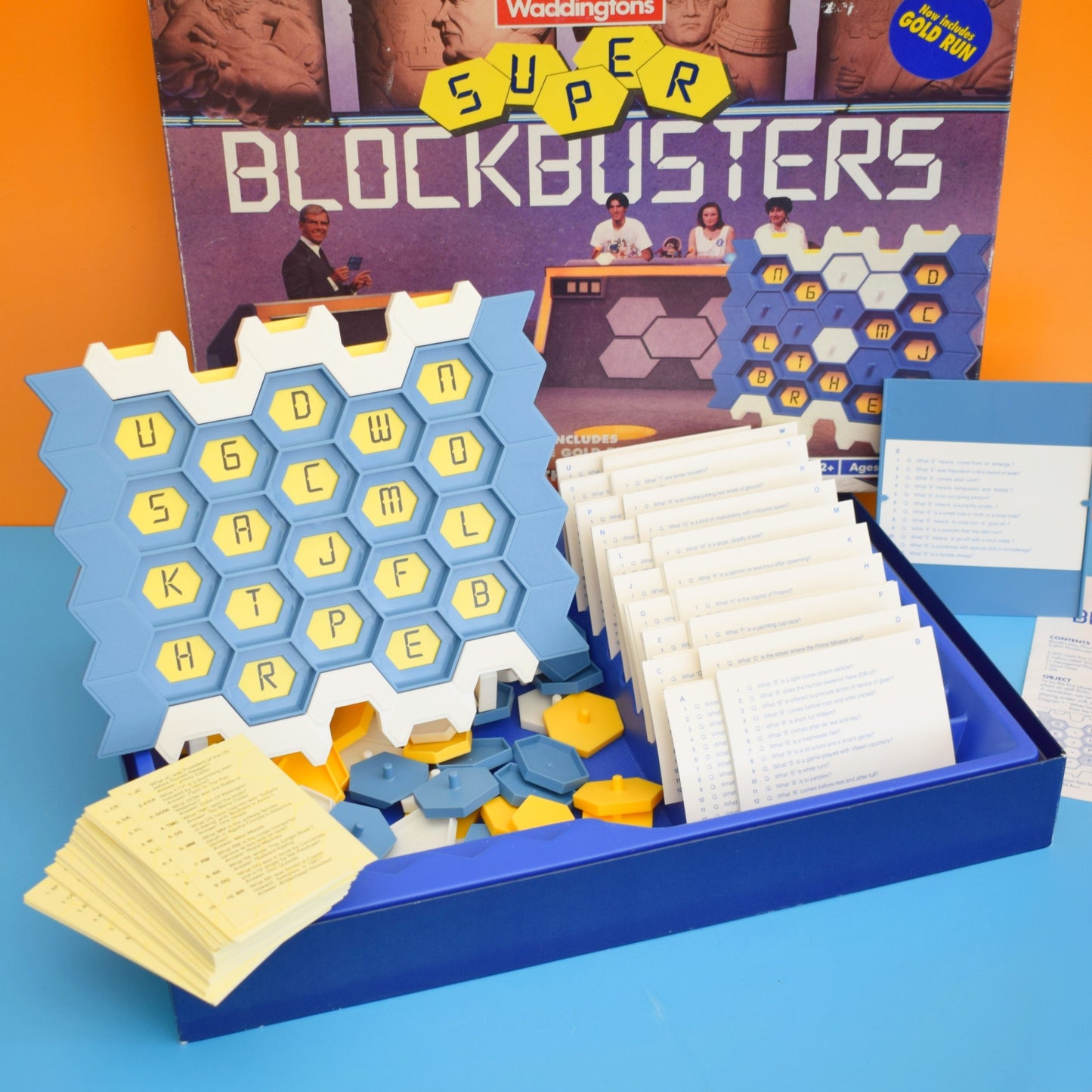 Vintage 1990s Board Game - Blockbusters- Complete