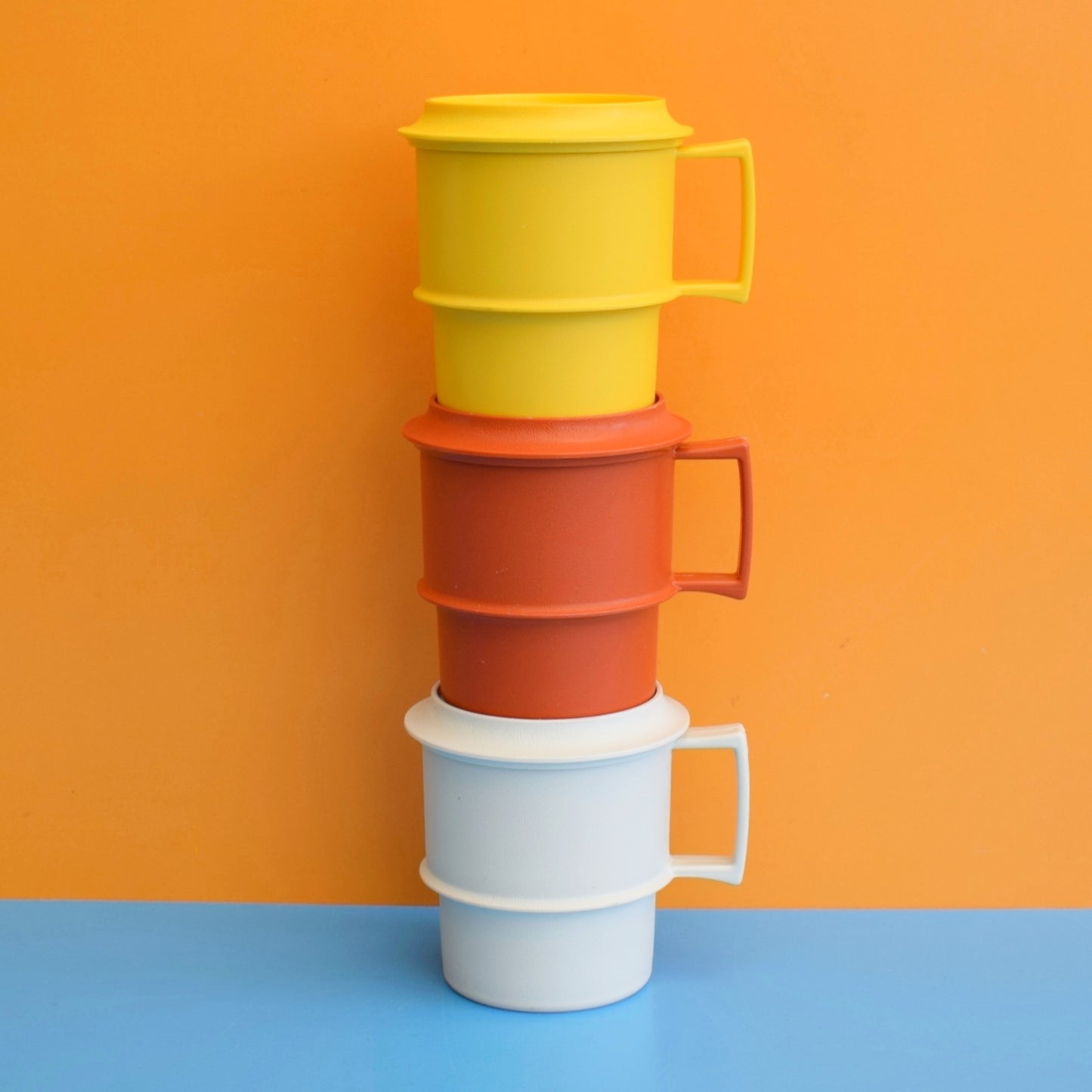 Vintage 1970s Plastic Tupperware Lidded Mugs x3