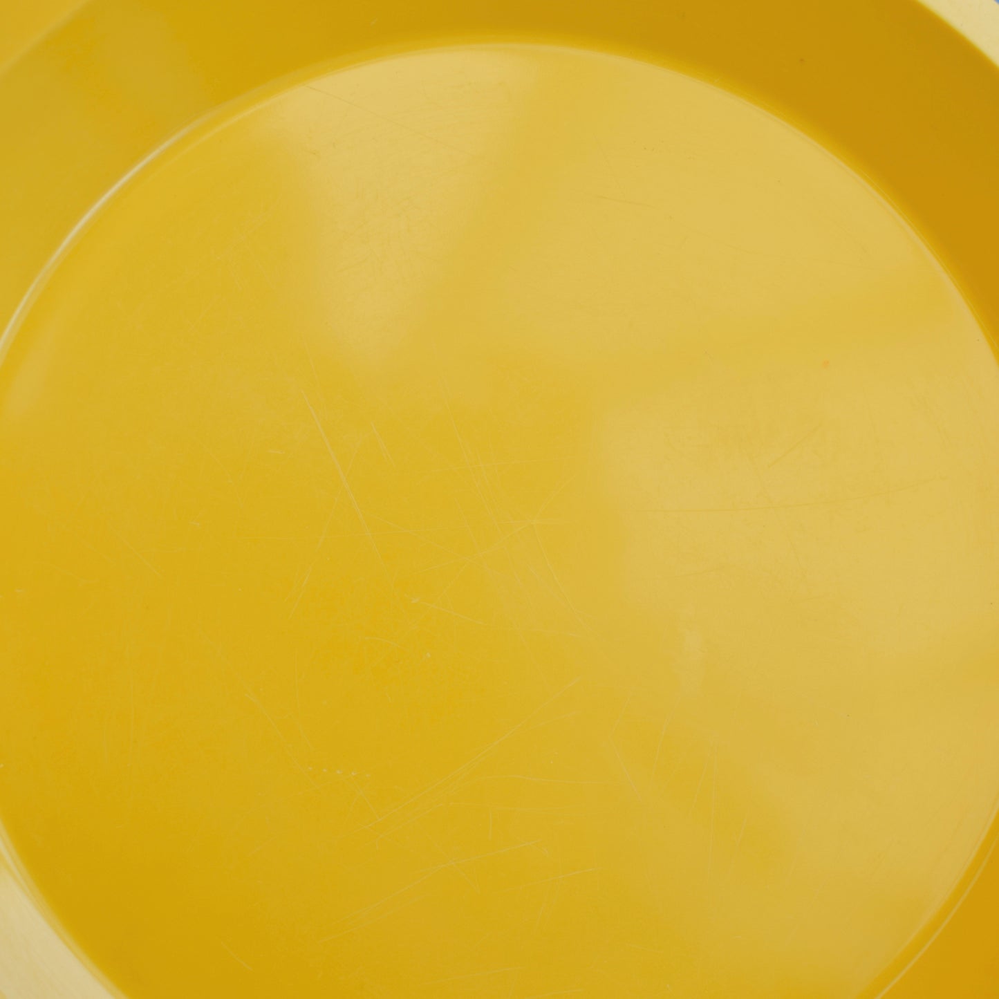 Vintage 1970s Italian Melamine Plastic Plates & Bowls - Canary Yellow . by Pineapple Retro