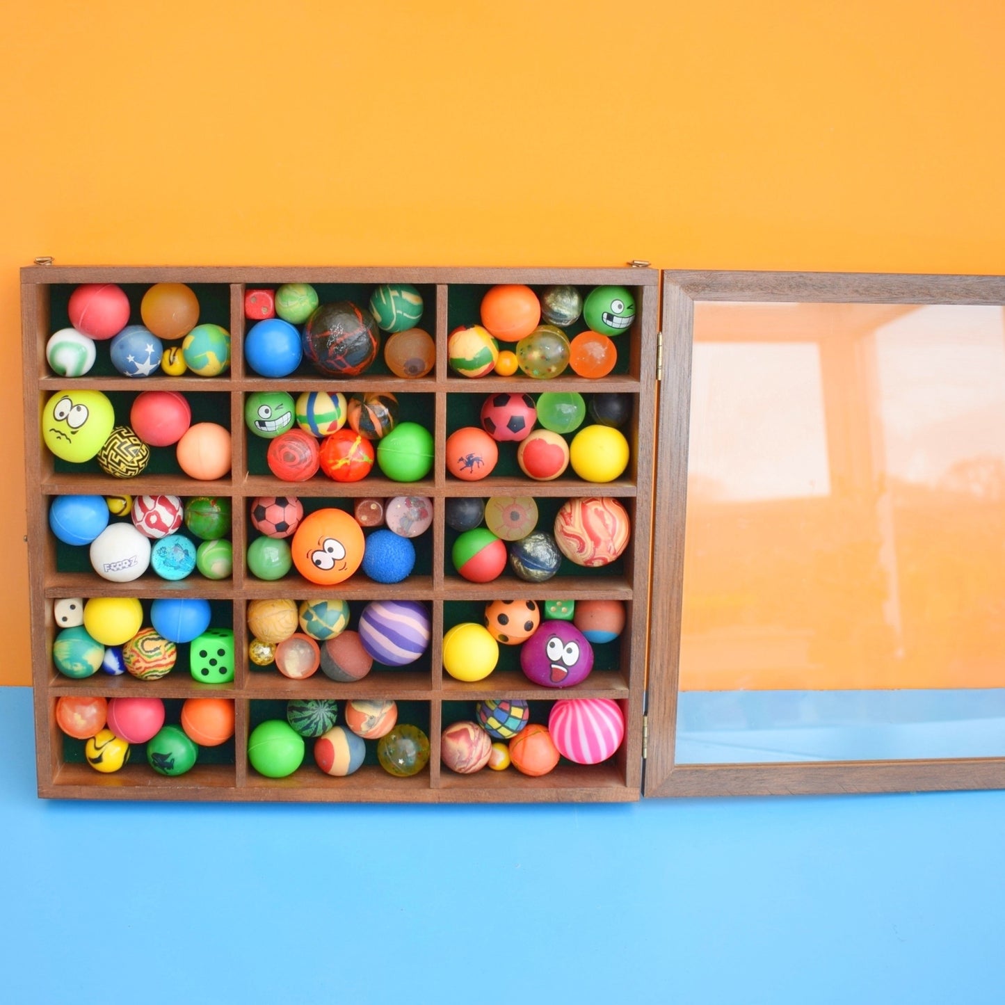 Vintage Wooden Display Case & Amazing Vintage Contents (Balls) by Pineapple Retro
