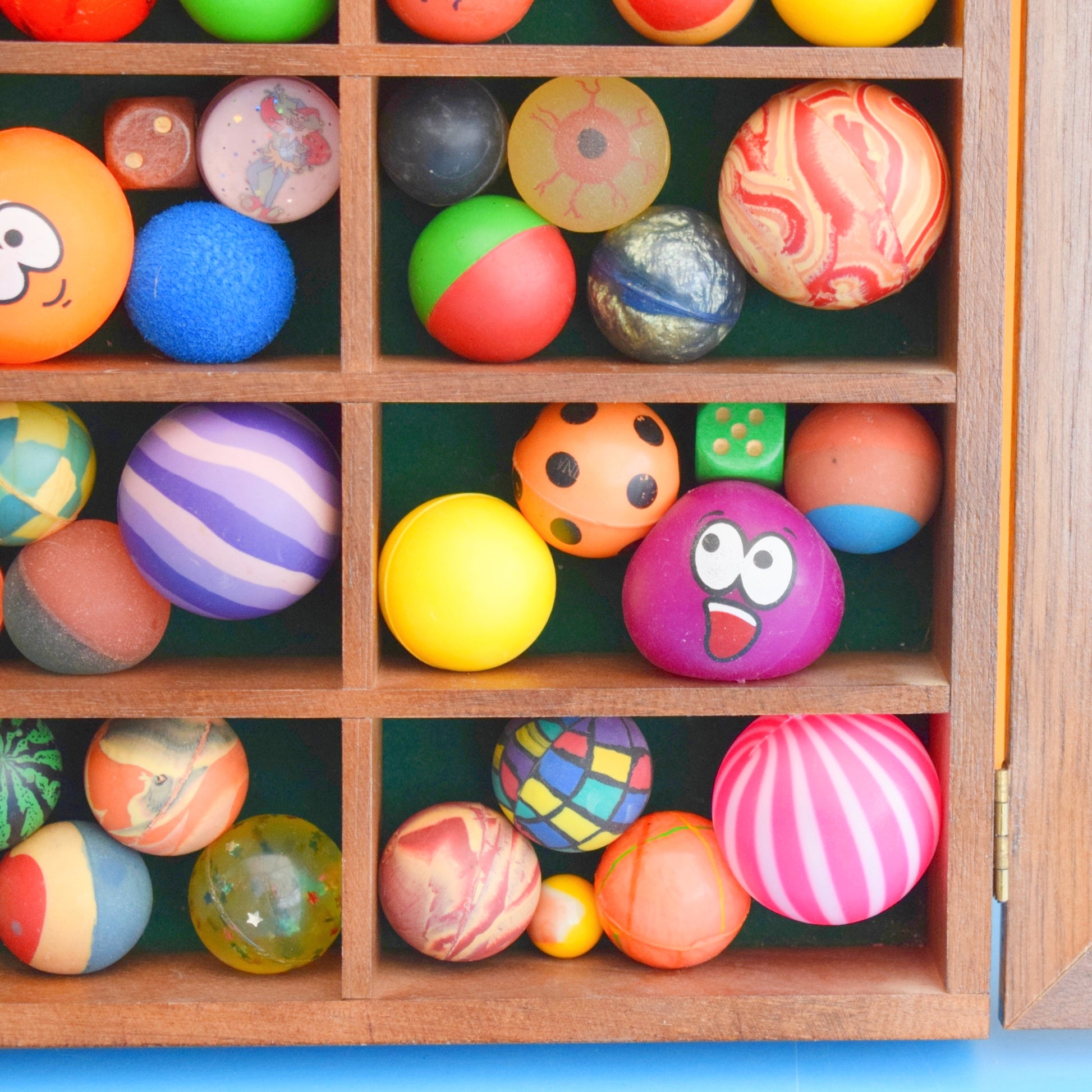 Vintage Wooden Display Case & Amazing Vintage Contents (Balls) by Pineapple Retro