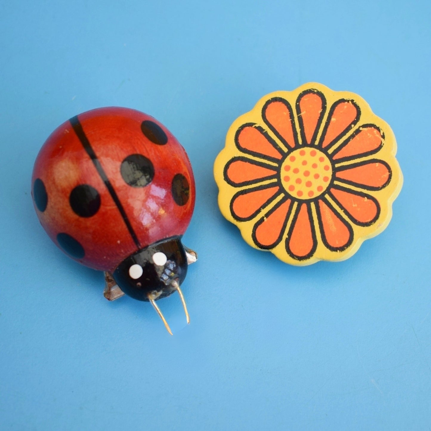 Vintage 1970s Wooden Clips - Ladybird / Flower - Counterpoint by Vintage