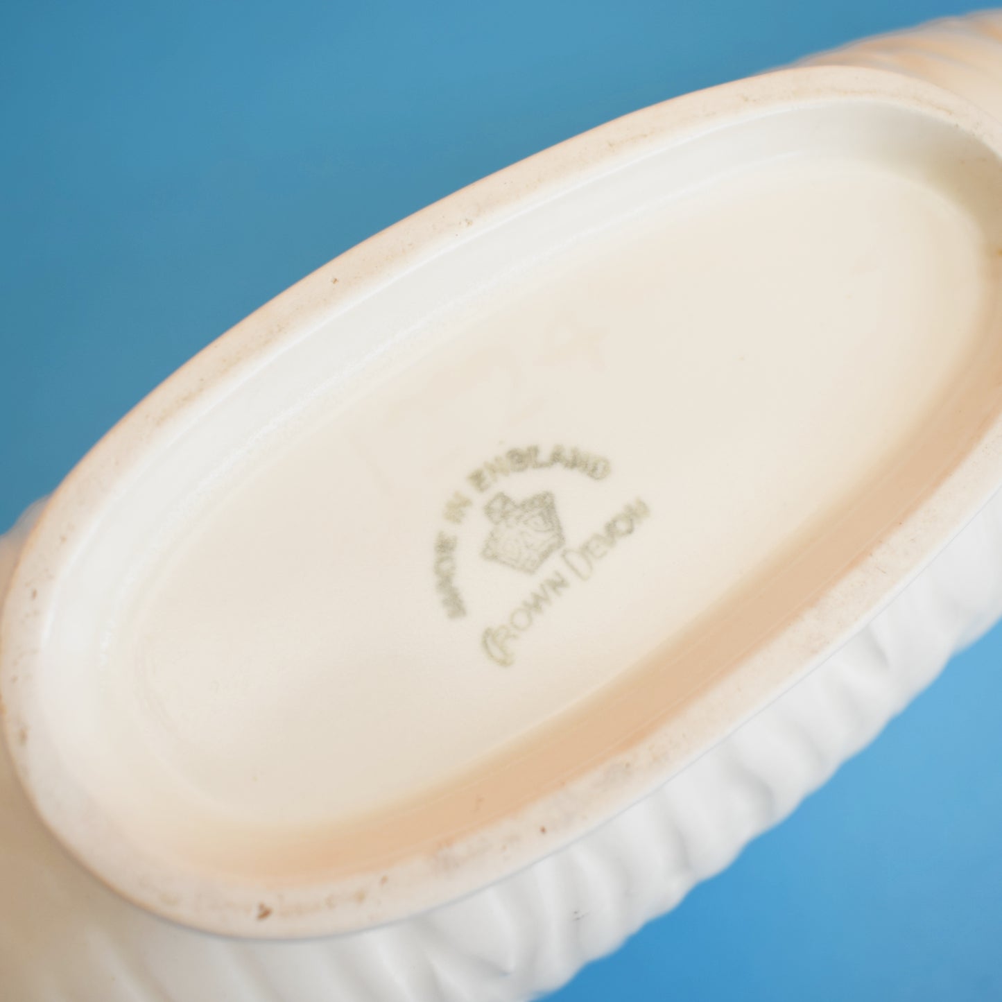 Vintage 1950s Organic - Cream Sylvac Planter / Shorter Shell / Crown Devon Vase by Vintage