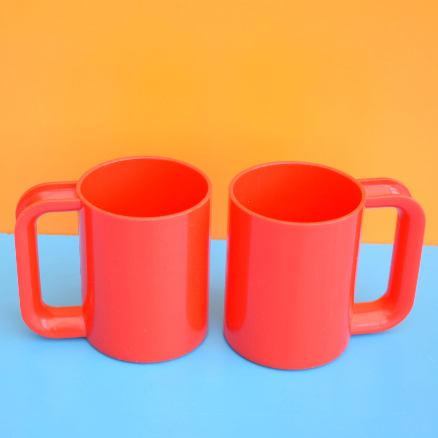 Vintage 1980s Plastic Mugs - Red - Great Handles
