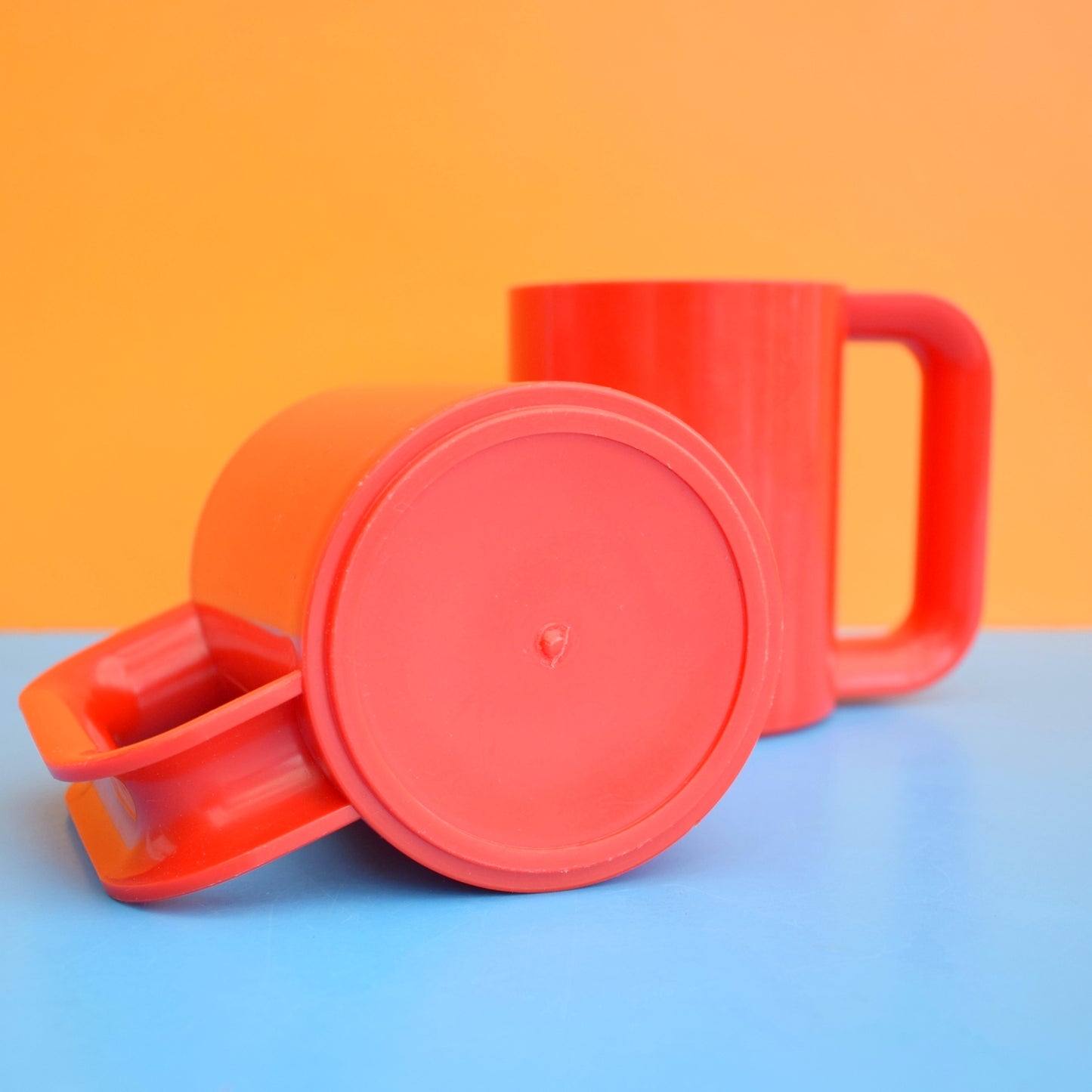 Vintage 1980s Plastic Mugs - Red - Great Handles