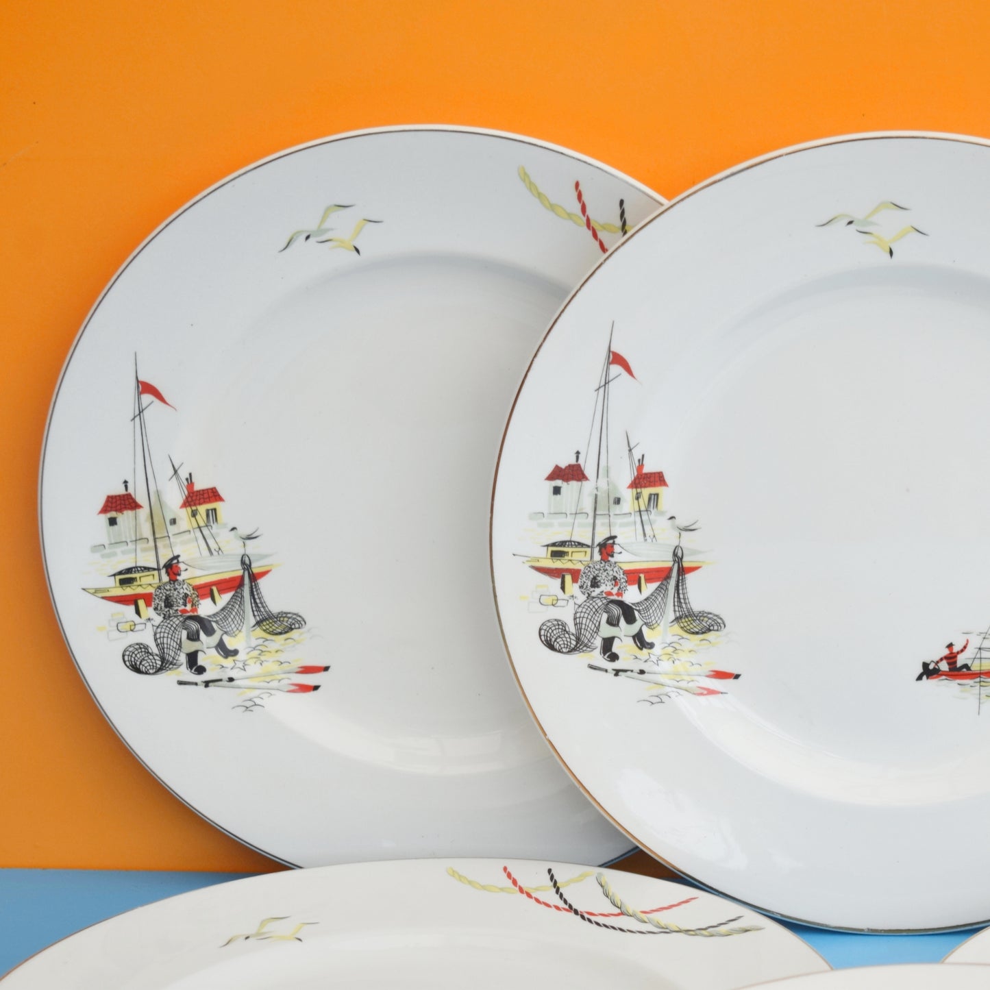 Vintage 1950s Kitsch Alfred Meakin Dinner Plates - Sea Breezes