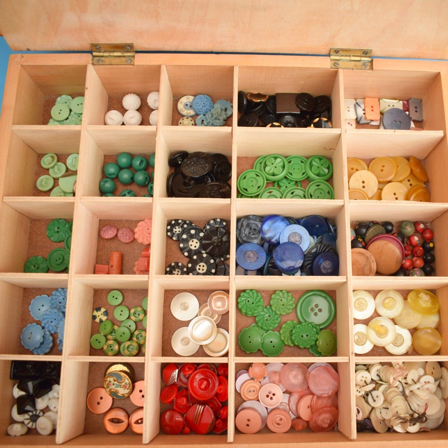 Vintage 1960s Crescent Haberdashery Button Box - Retail