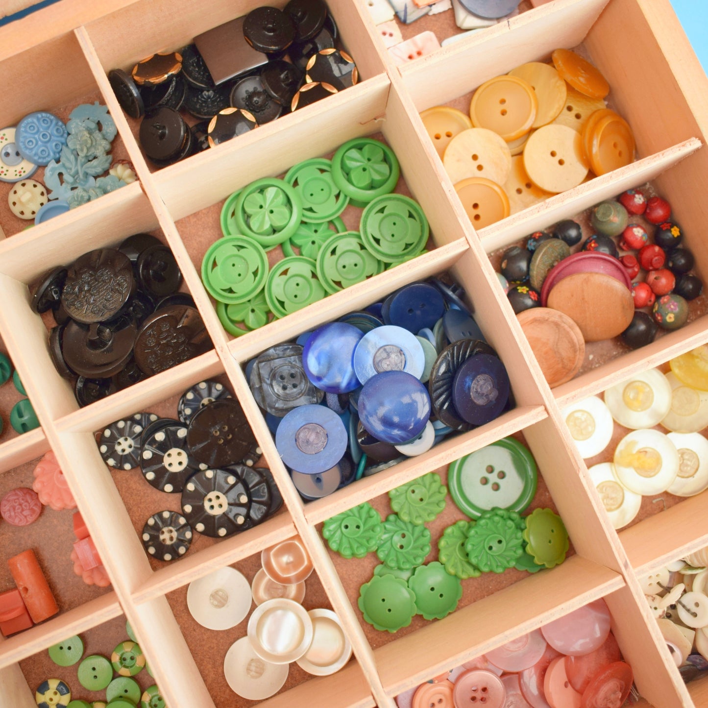 Vintage 1960s Crescent Haberdashery Button Box - Retail