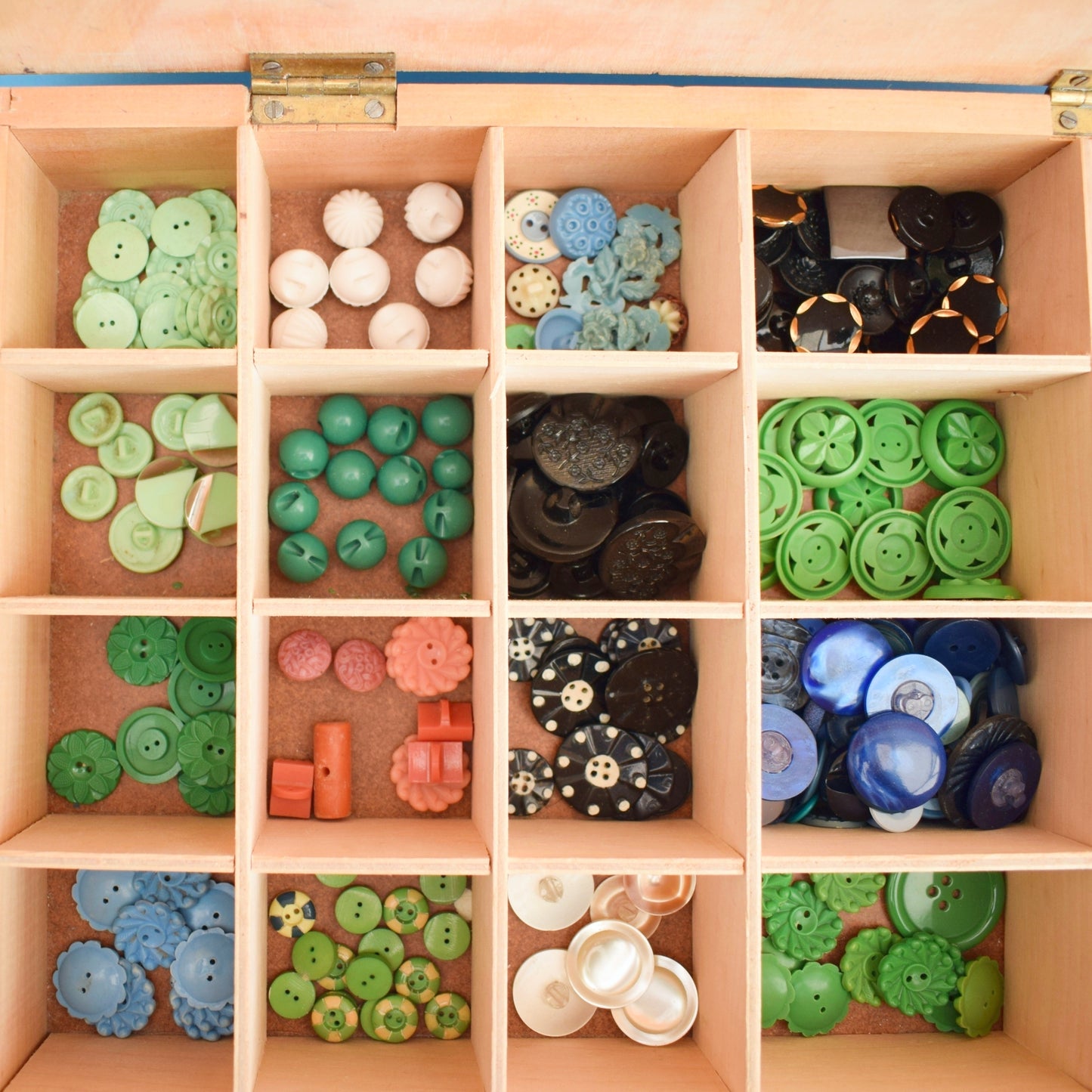 Vintage 1960s Crescent Haberdashery Button Box - Retail